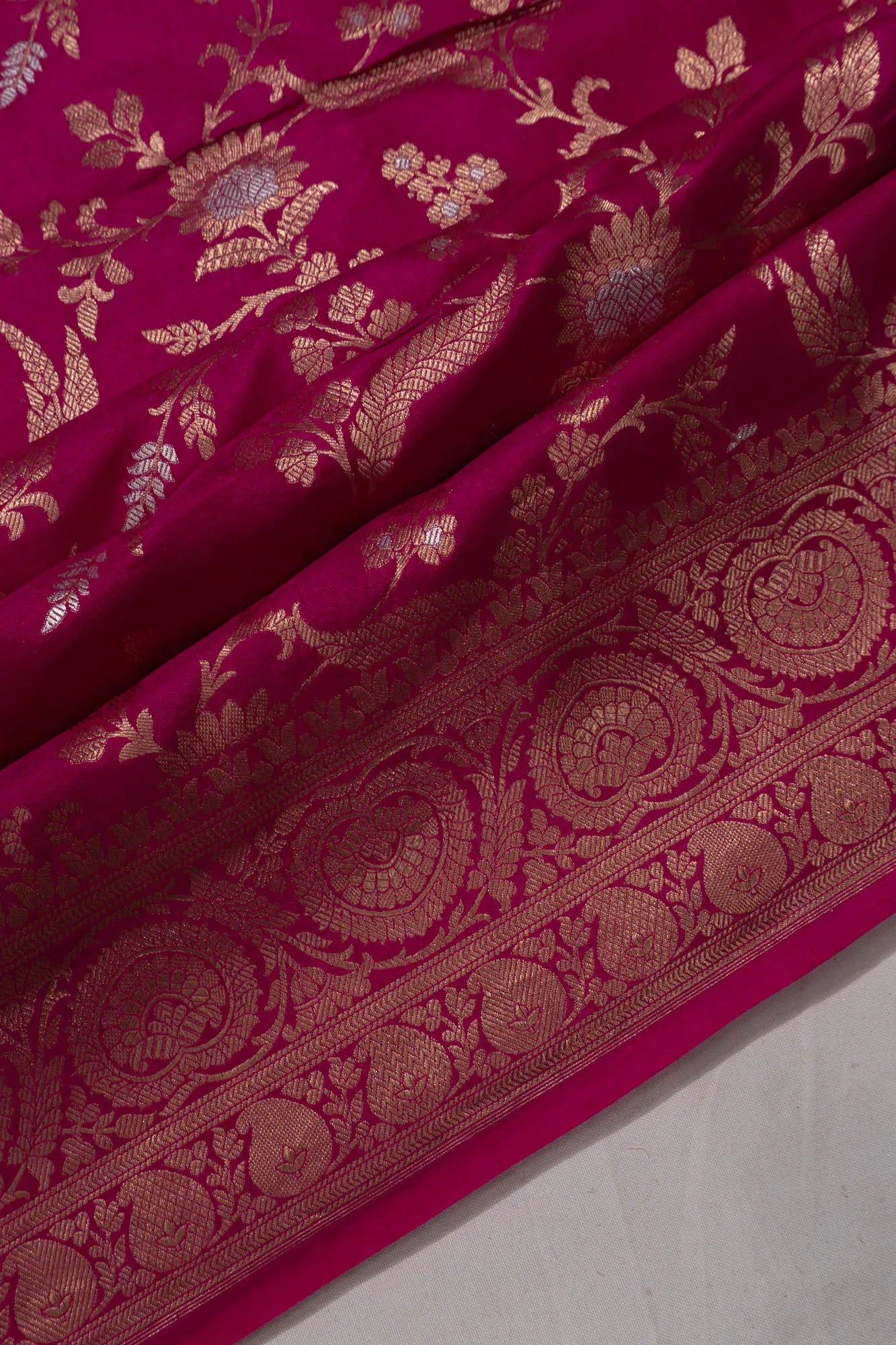 Vaanya Banaras Jaal Rani Pink Saree