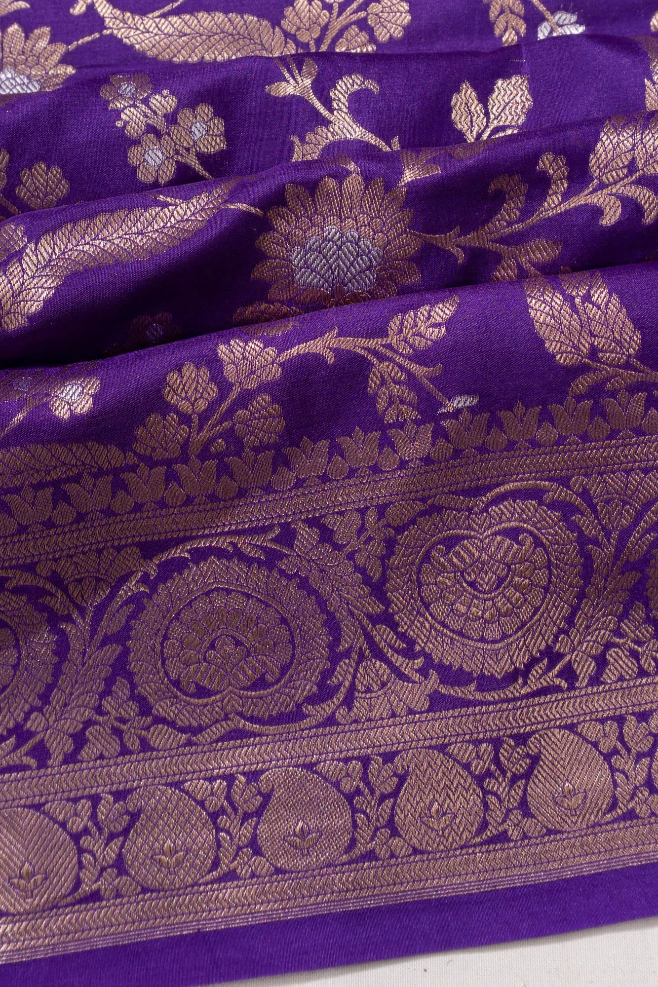 Vaanya Banaras Jaal Violet Saree