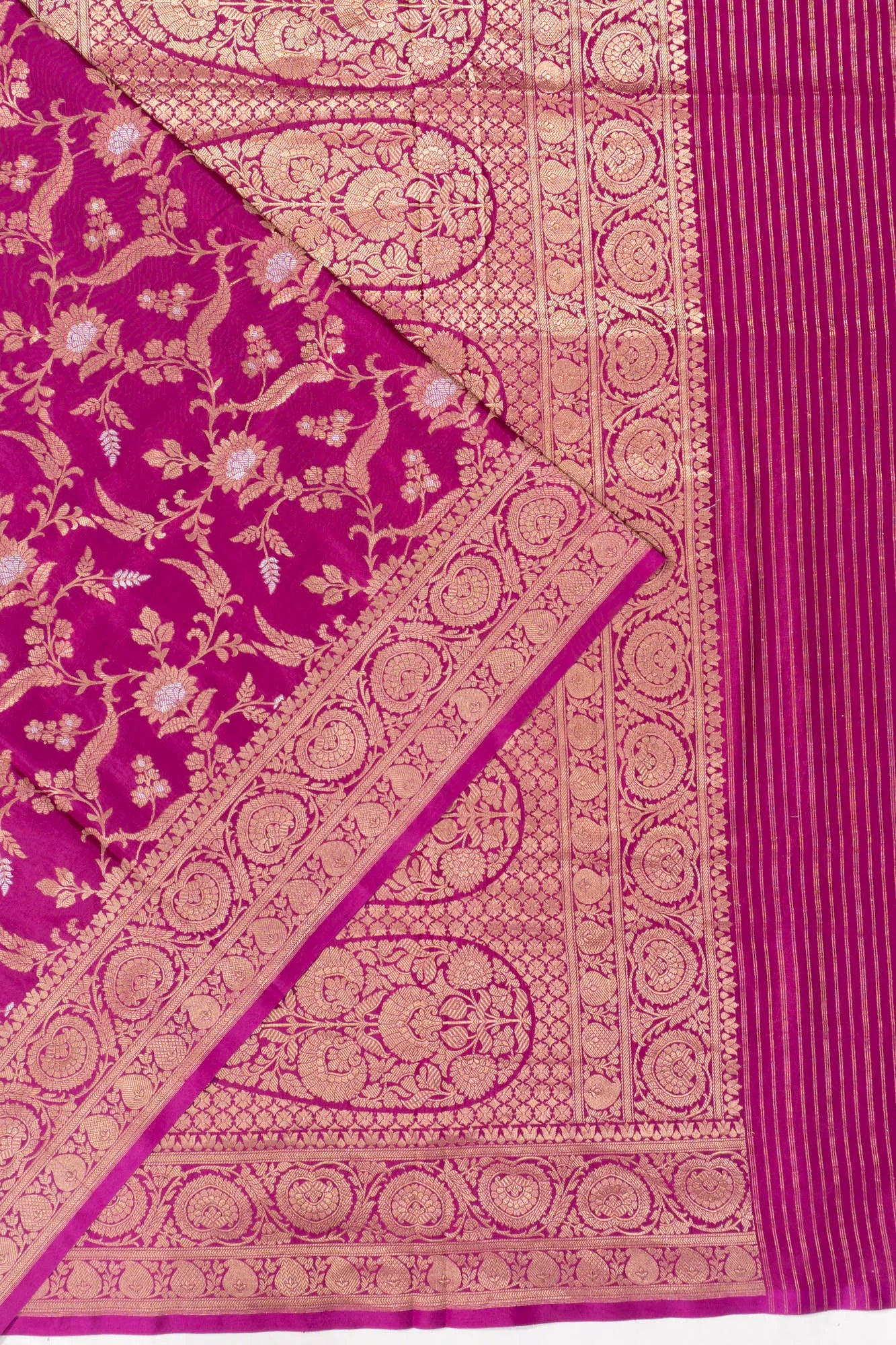 Vaanya Banaras Jaal Magenta PInk Saree