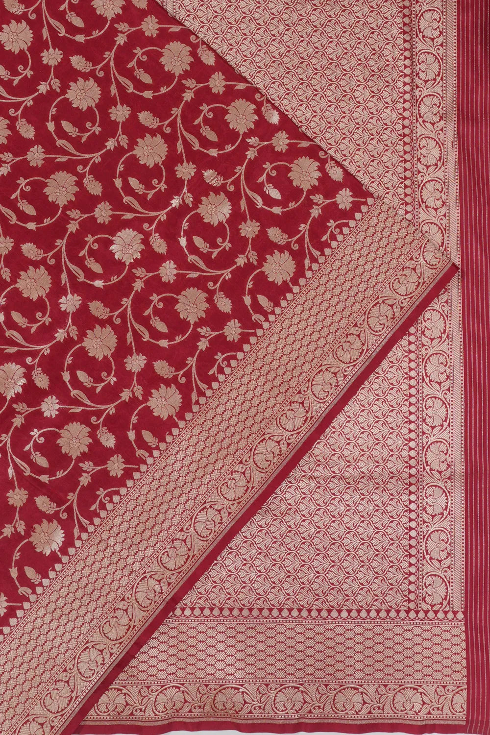 Vaanya Banaras Jaal Red Saree