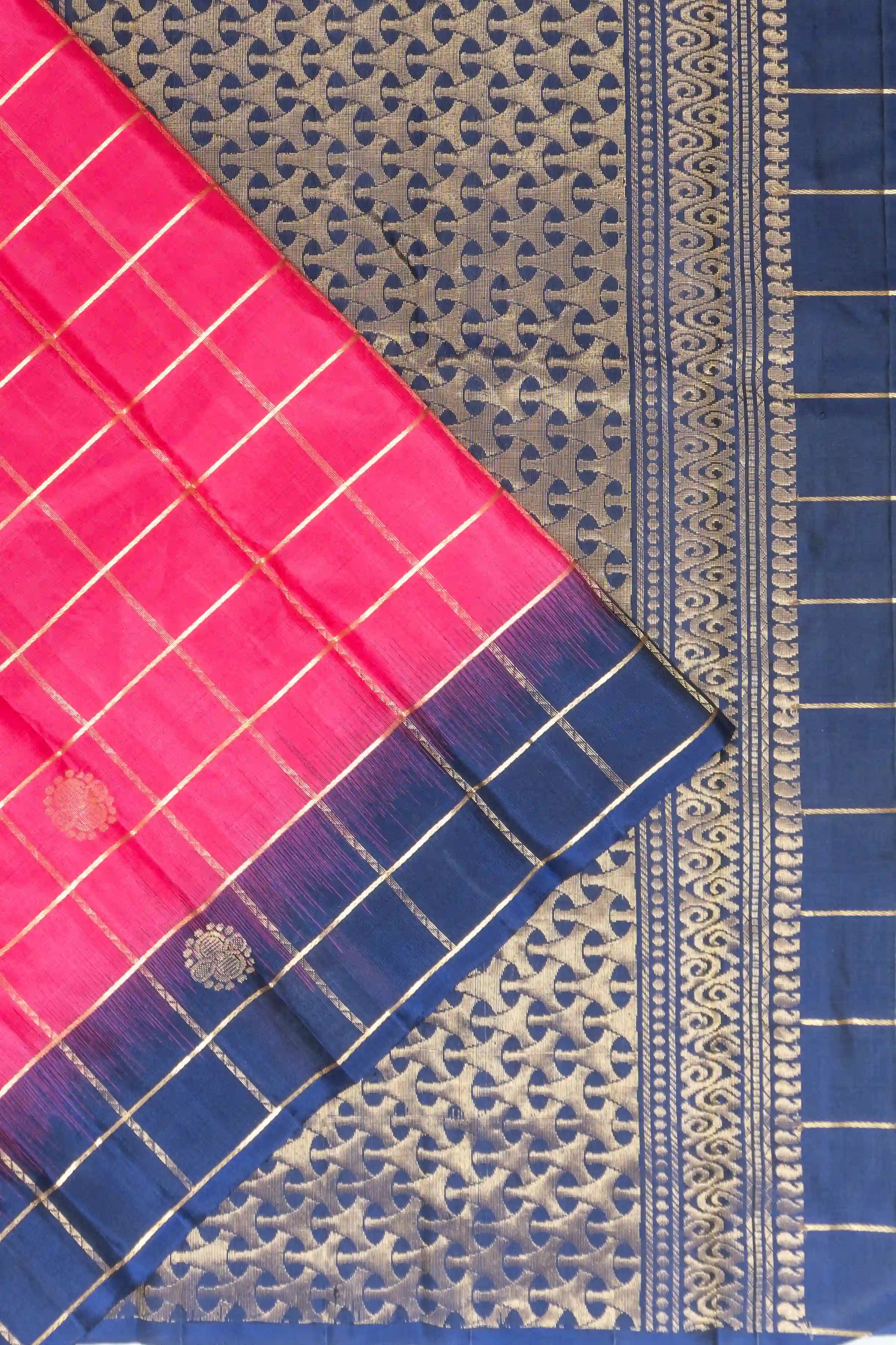 Taranga Kanchi Silk Checks And Butta Pink Saree