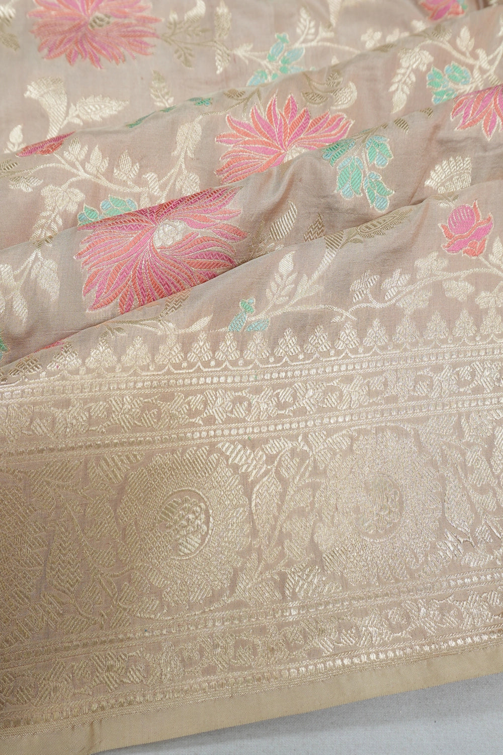 Vaanya Banaras Silk Jaal Cream Saree