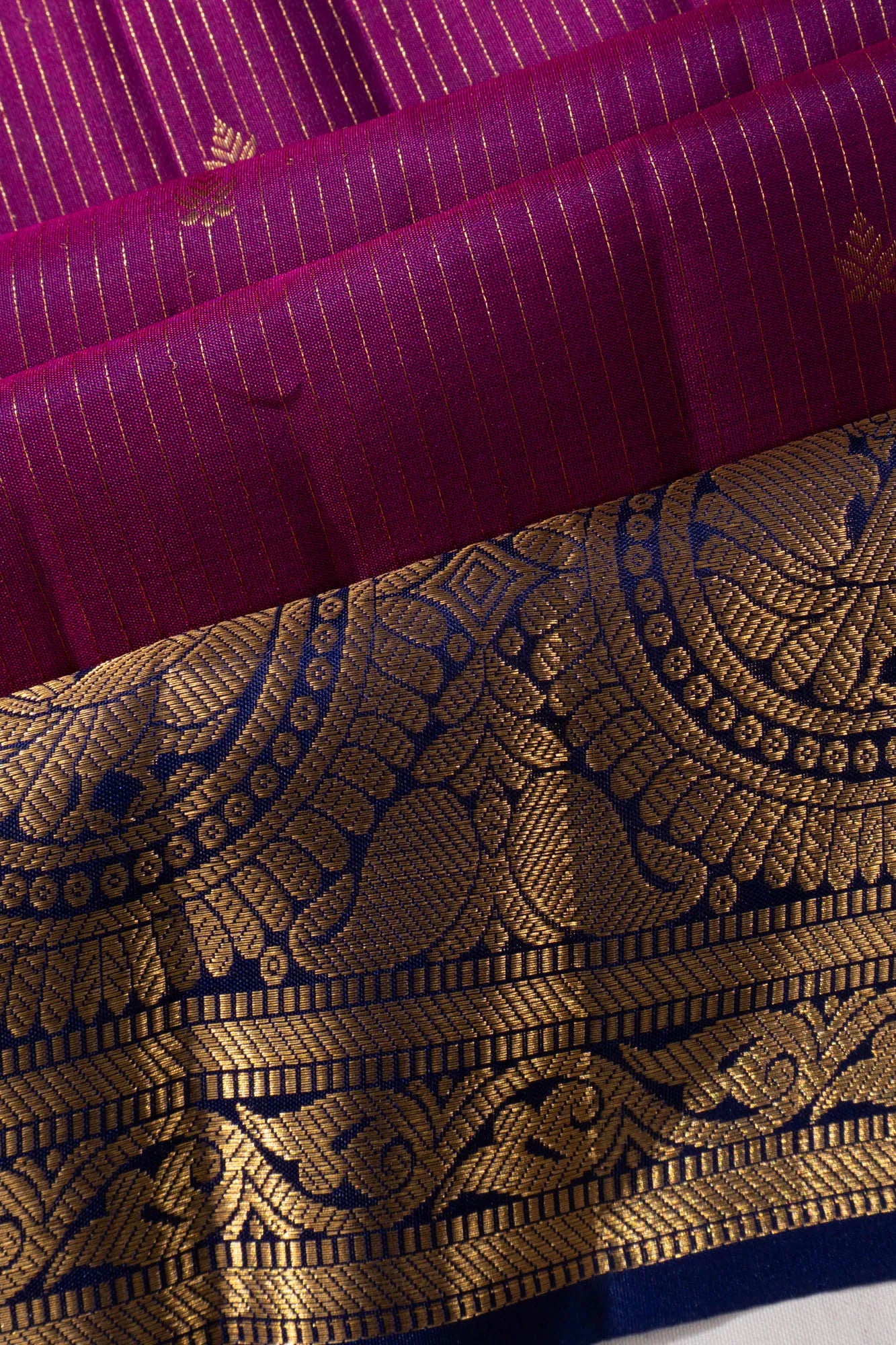 Kanchipuram Silk Lines And Butta Violet Saree