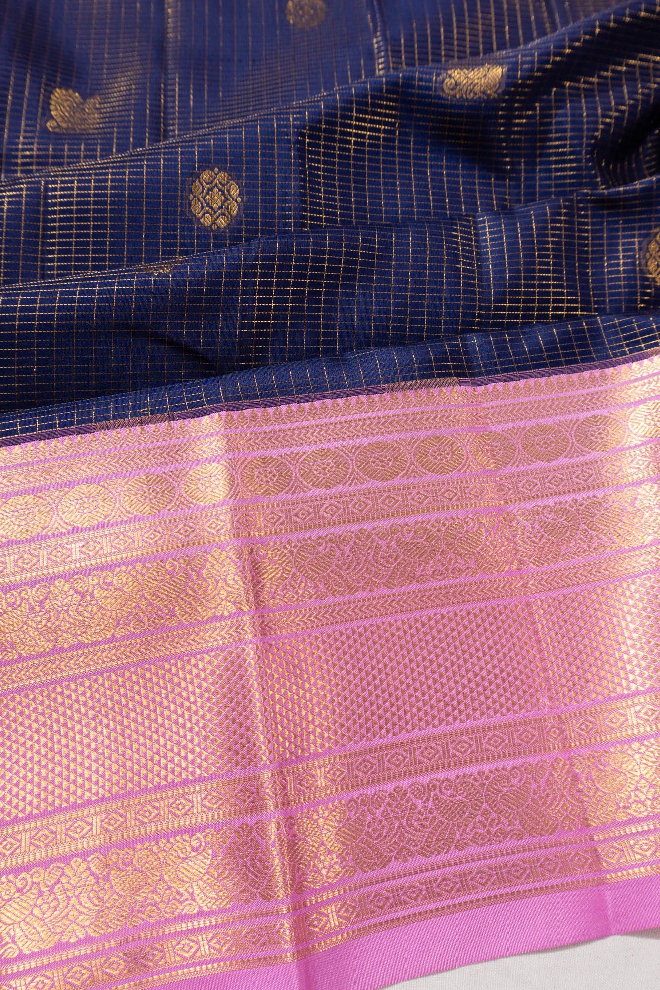Kanchipuram Silk Oosi Lines And Butta Midnight Blue Saree