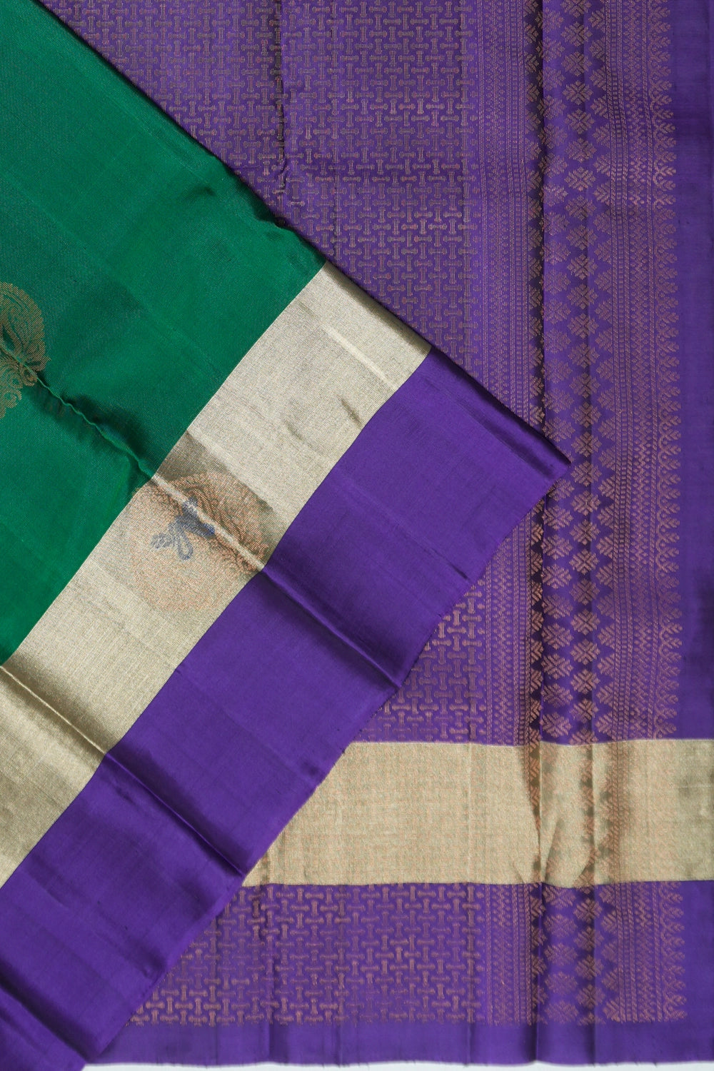 Taranga Kanchi Silk Butta Bottle Green Saree