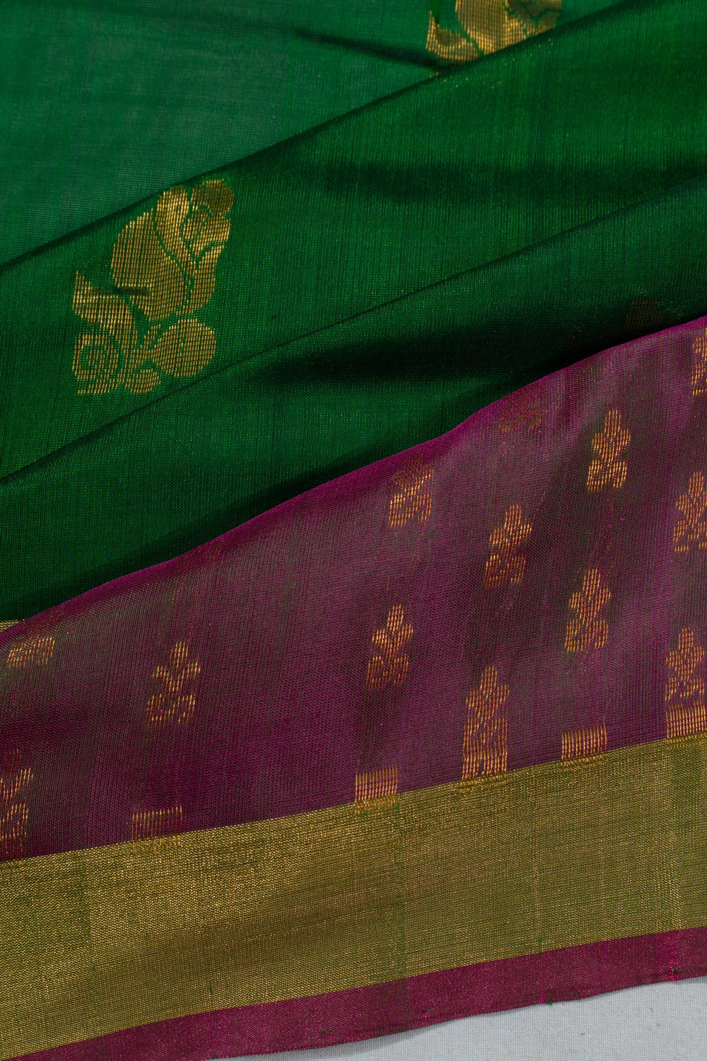 Uppada Silk Butta Bottle Green Saree