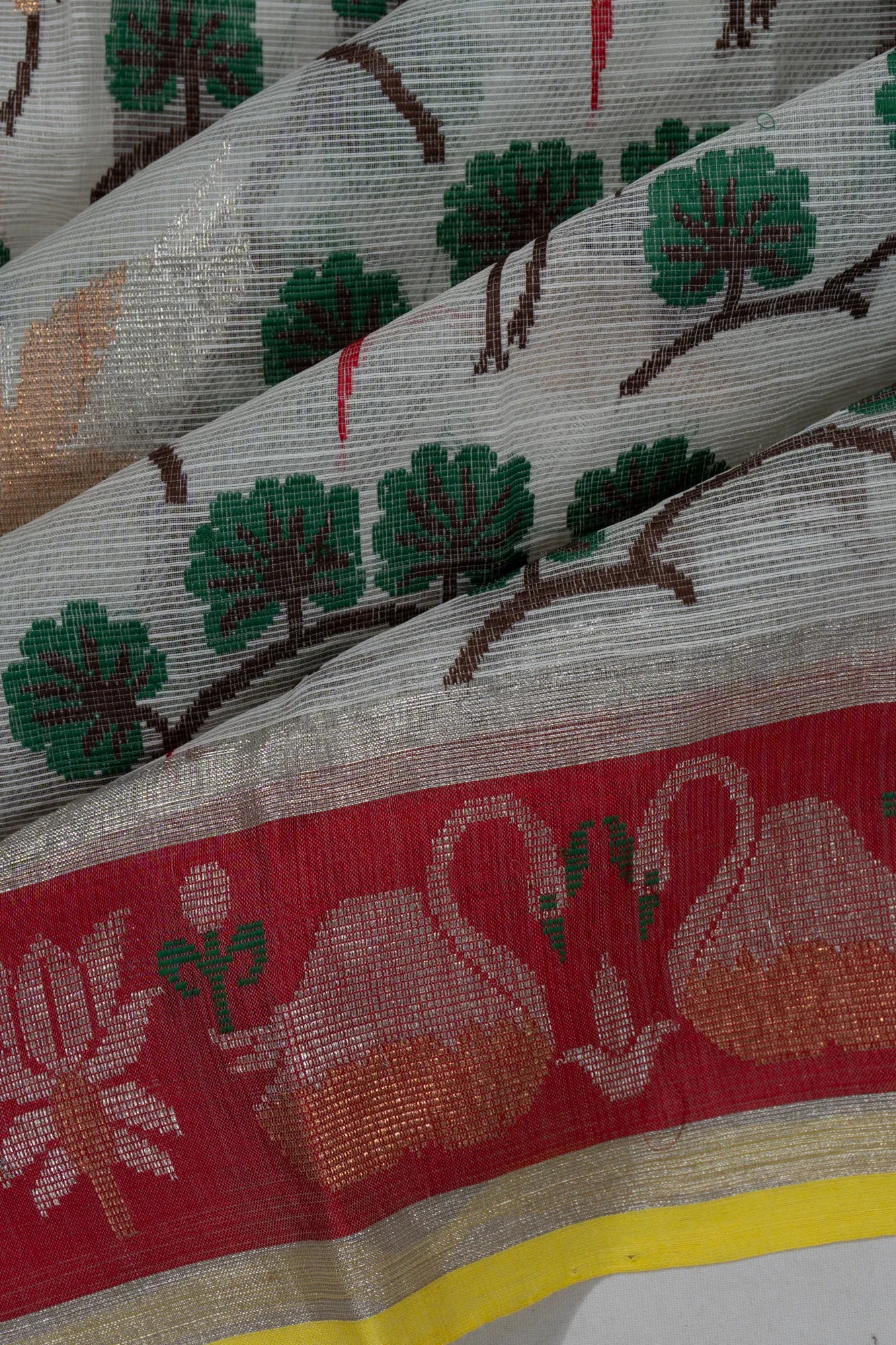 Zari Kota Cotton Jamdani Jaal White Saree With Bird Motifs