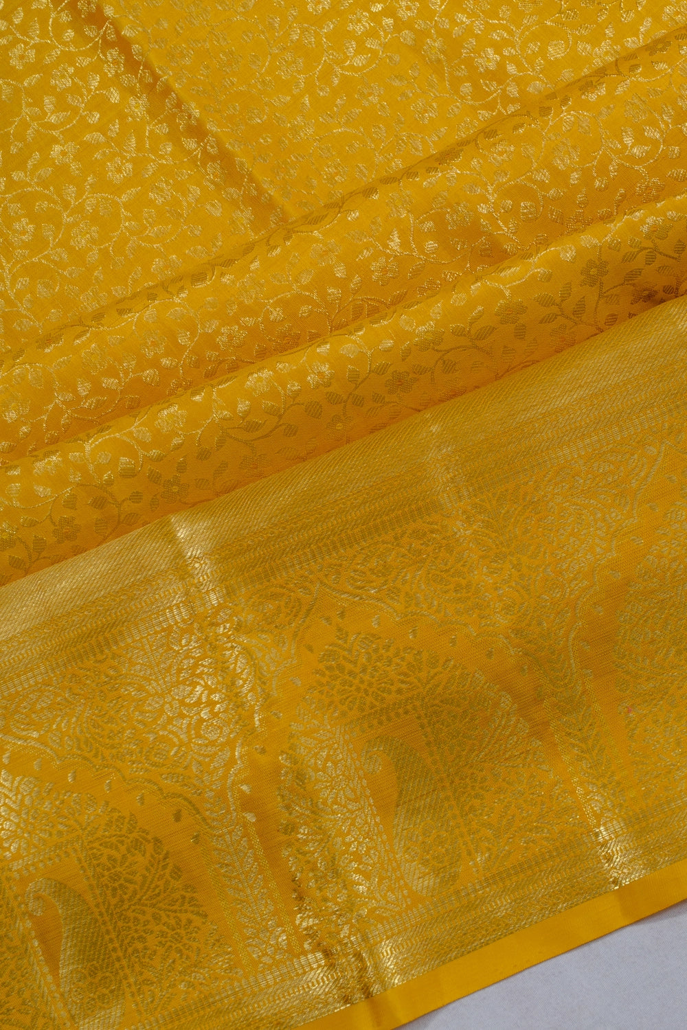 Taranga Kanchi Silk Brocade Mehendi Green Saree