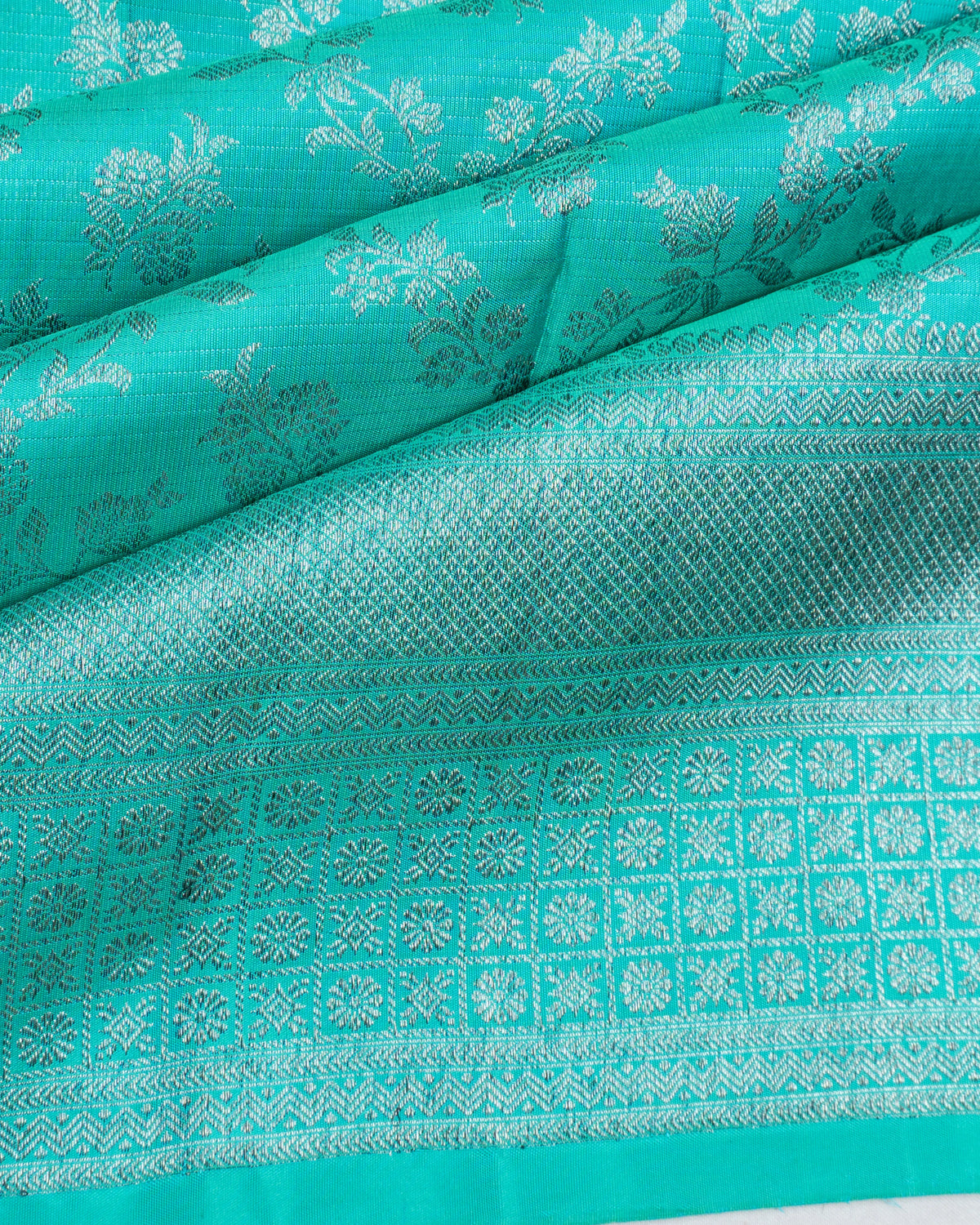 Antique Zari Kanchipuram Silk Jaal And Butta Sky Blue Saree