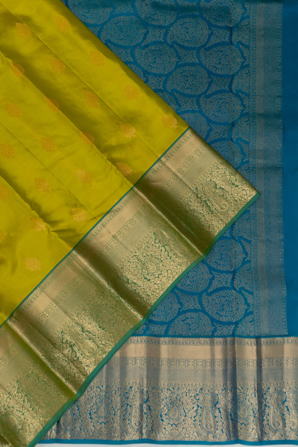 Taranga Kanchi Silk Butta Mehendi Green Saree