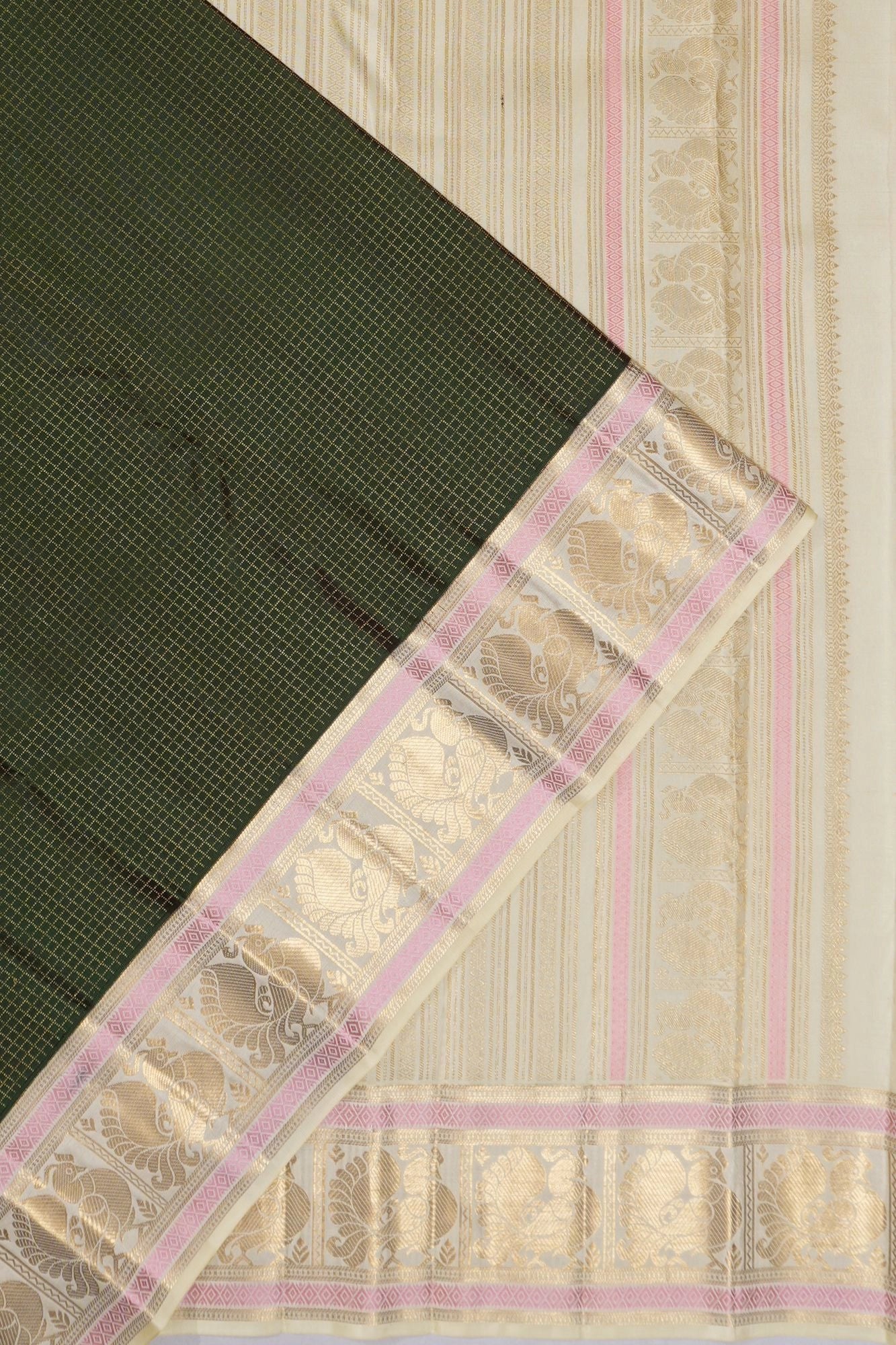 Taranga Kanchi Silk Checks Mehendi Green Saree