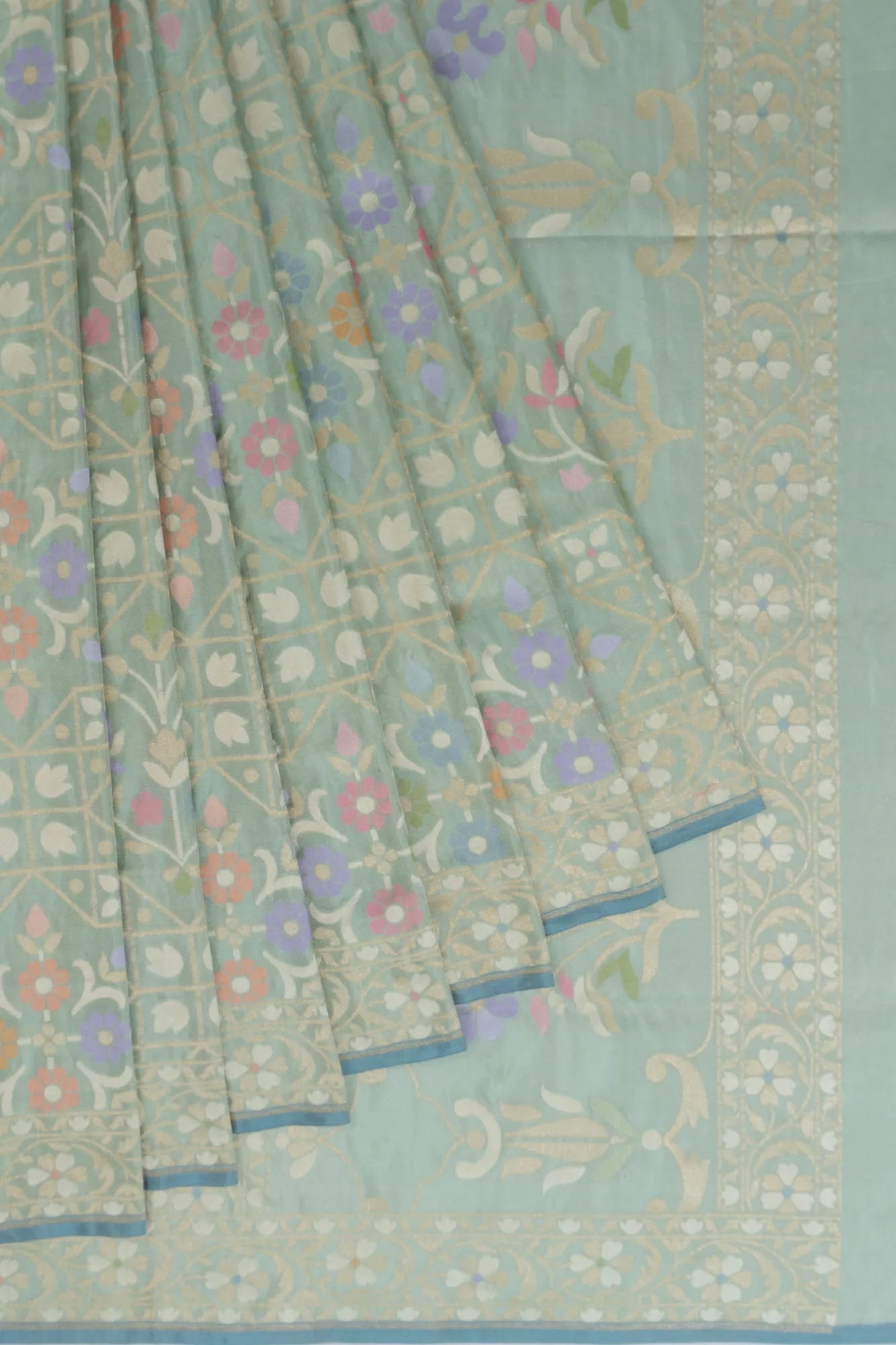 Banarasi Silk Jaal And Butta Pastel Green Saree With Meenakari