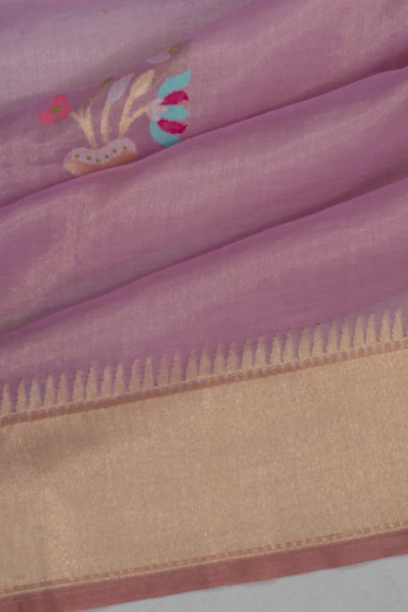 Banarasi Silk Tissue Kadwa Butta Lilac Saree