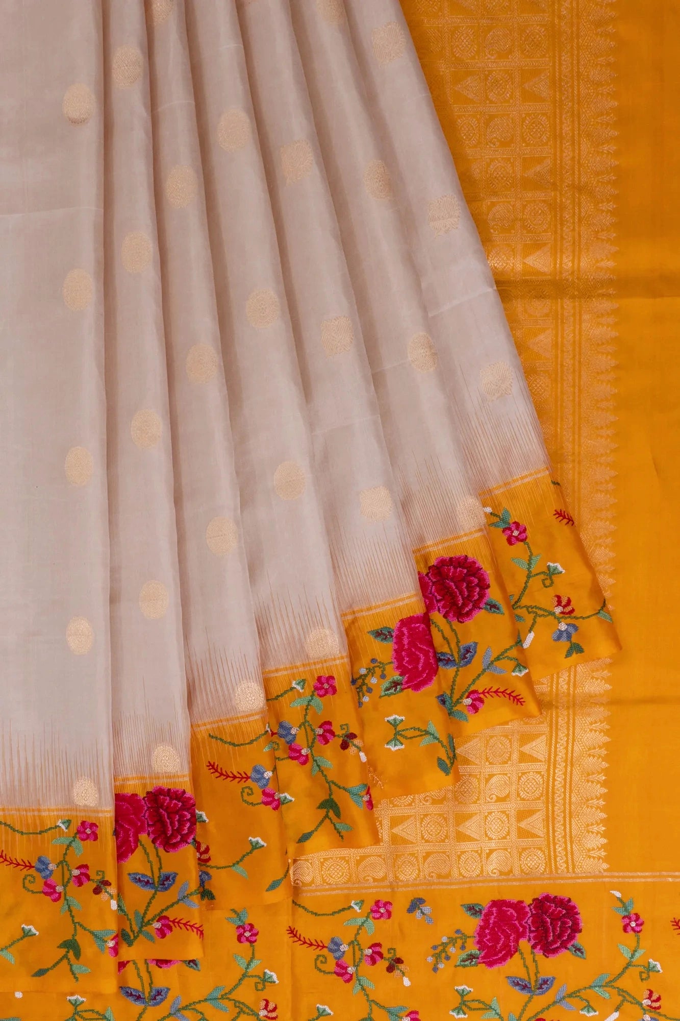 Taranga Kanchi Silk Butta Beige Saree With Embroidery Border