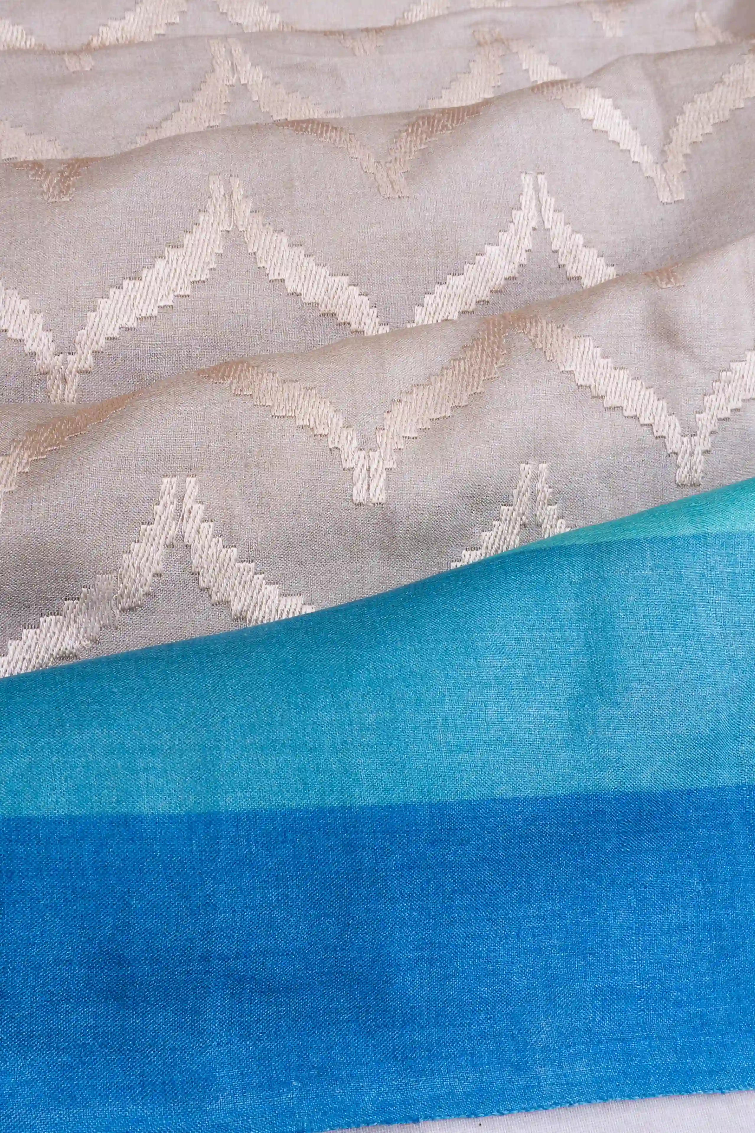 Tussar Embroidered Zig Zag Lines Grey Saree