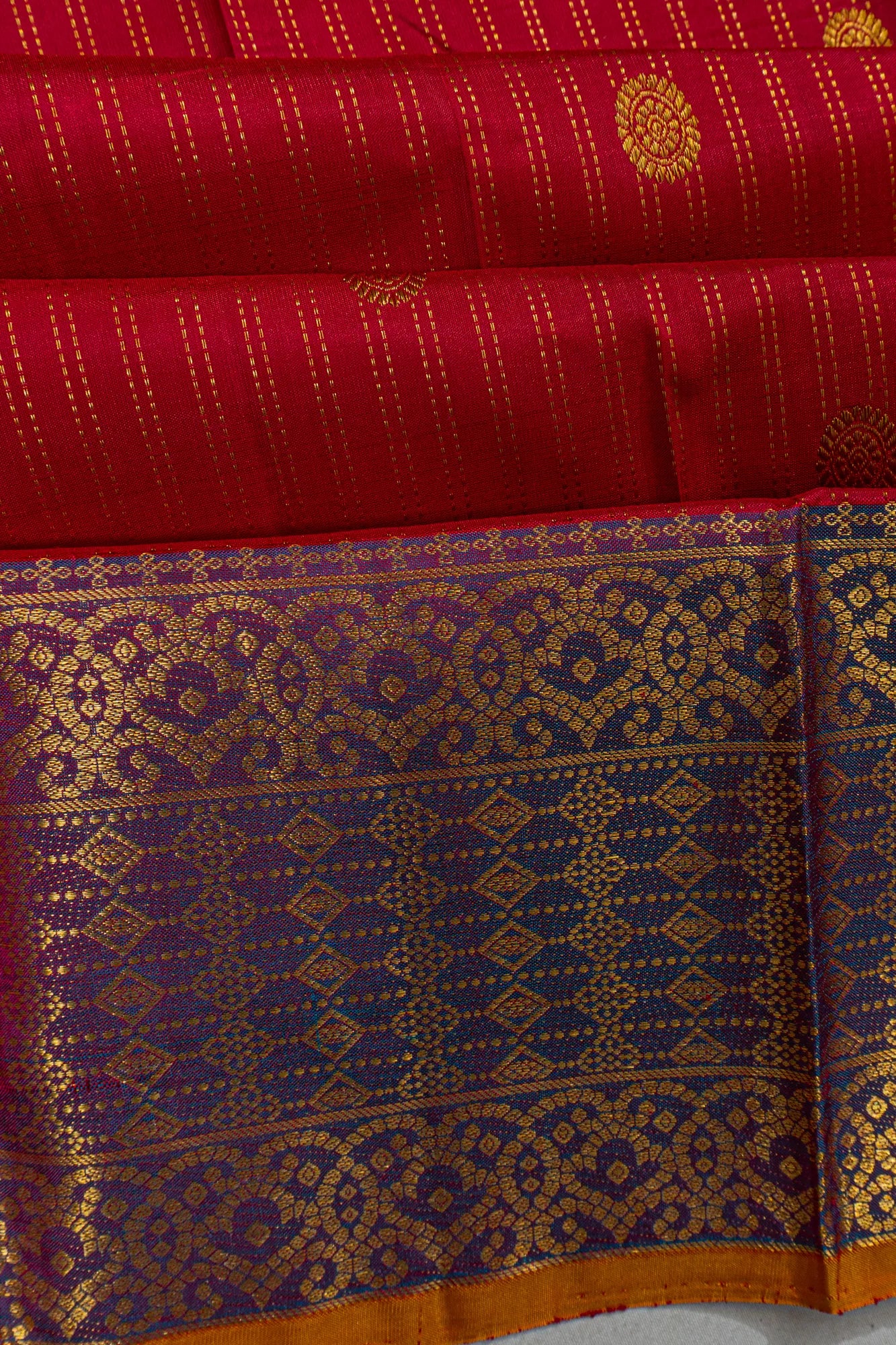 Kanchipuram Silk Lines And Butta Red Saree
