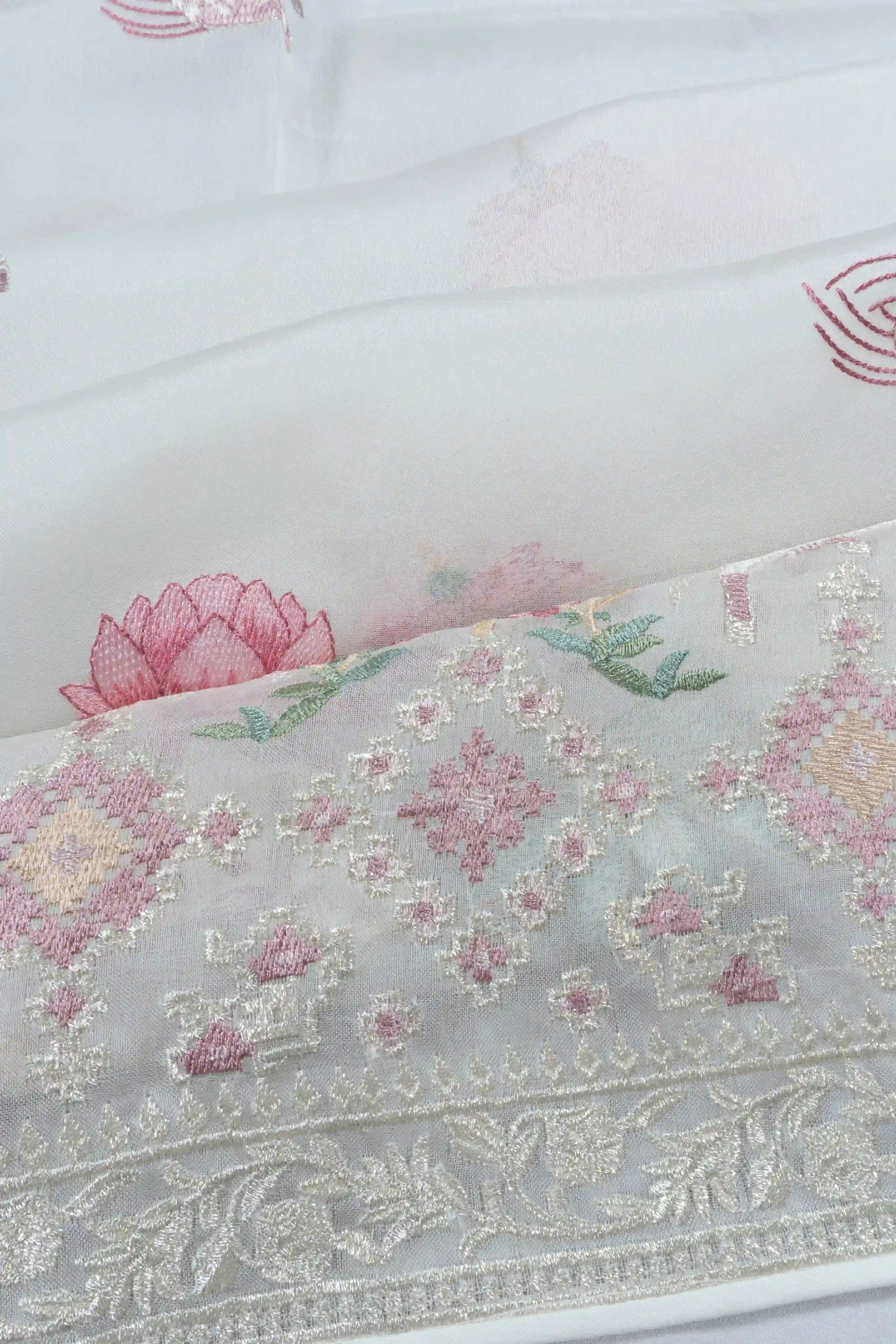 Organza Embroidery Butta White Saree With Pichwai Border