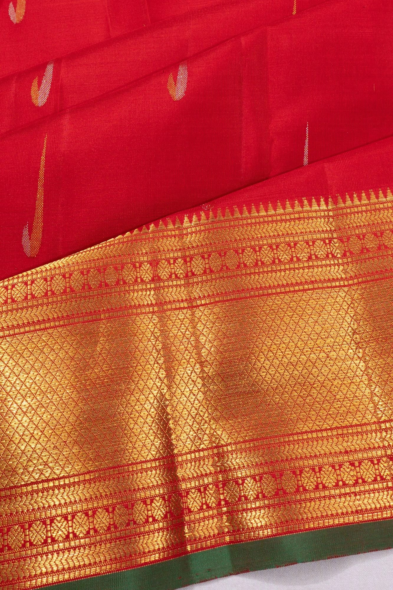 Kanchipuram Silk Butta Red Saree