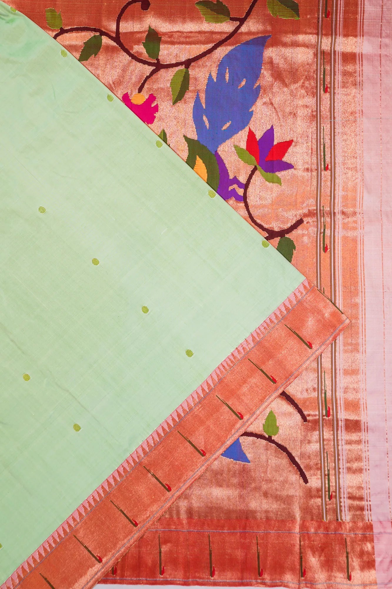 Paithani Silk Butta Pastel Green Saree With Single Muniya Border