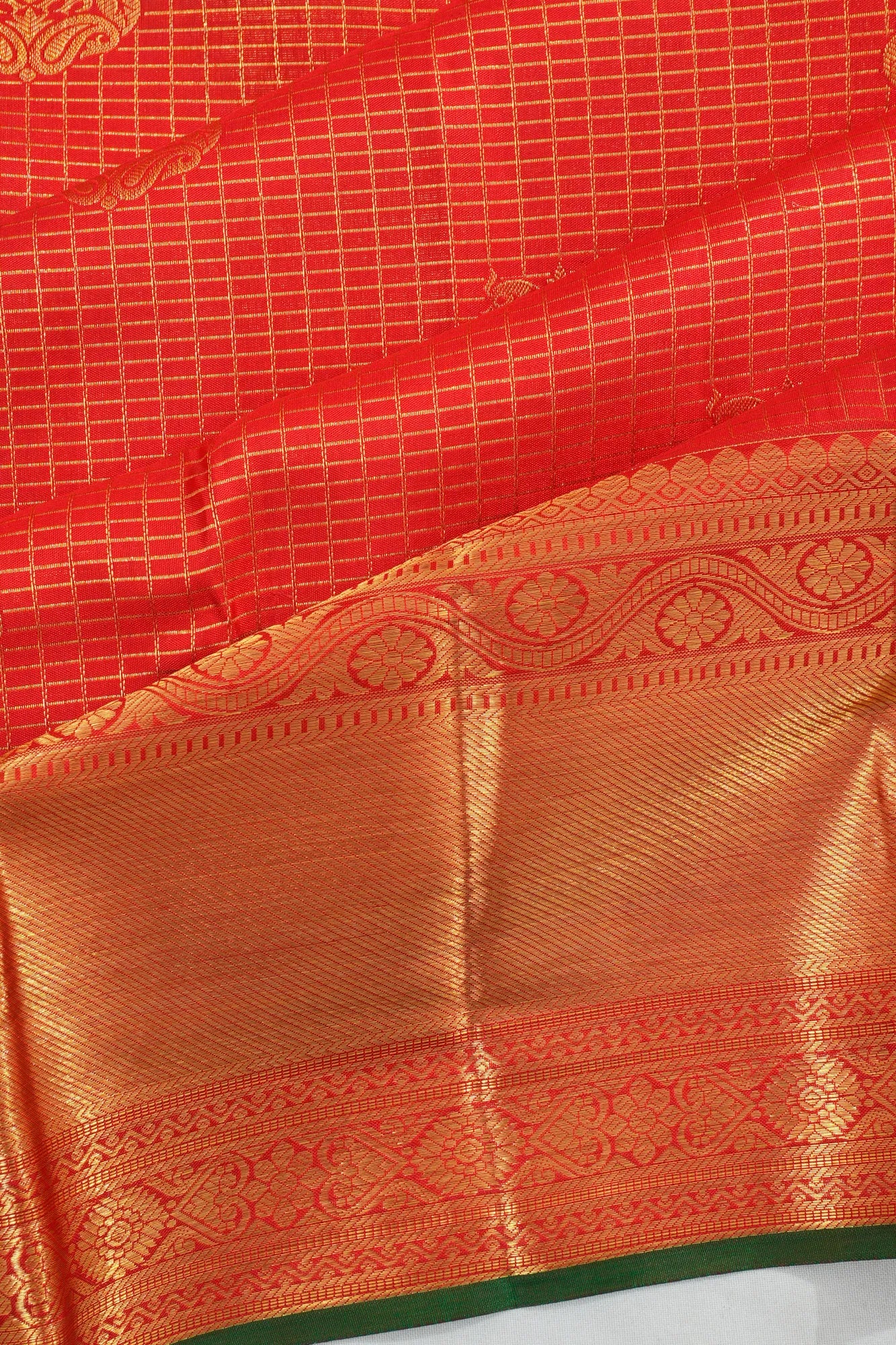 Taranga Kanchi Silk Checks And Butta Red Saree