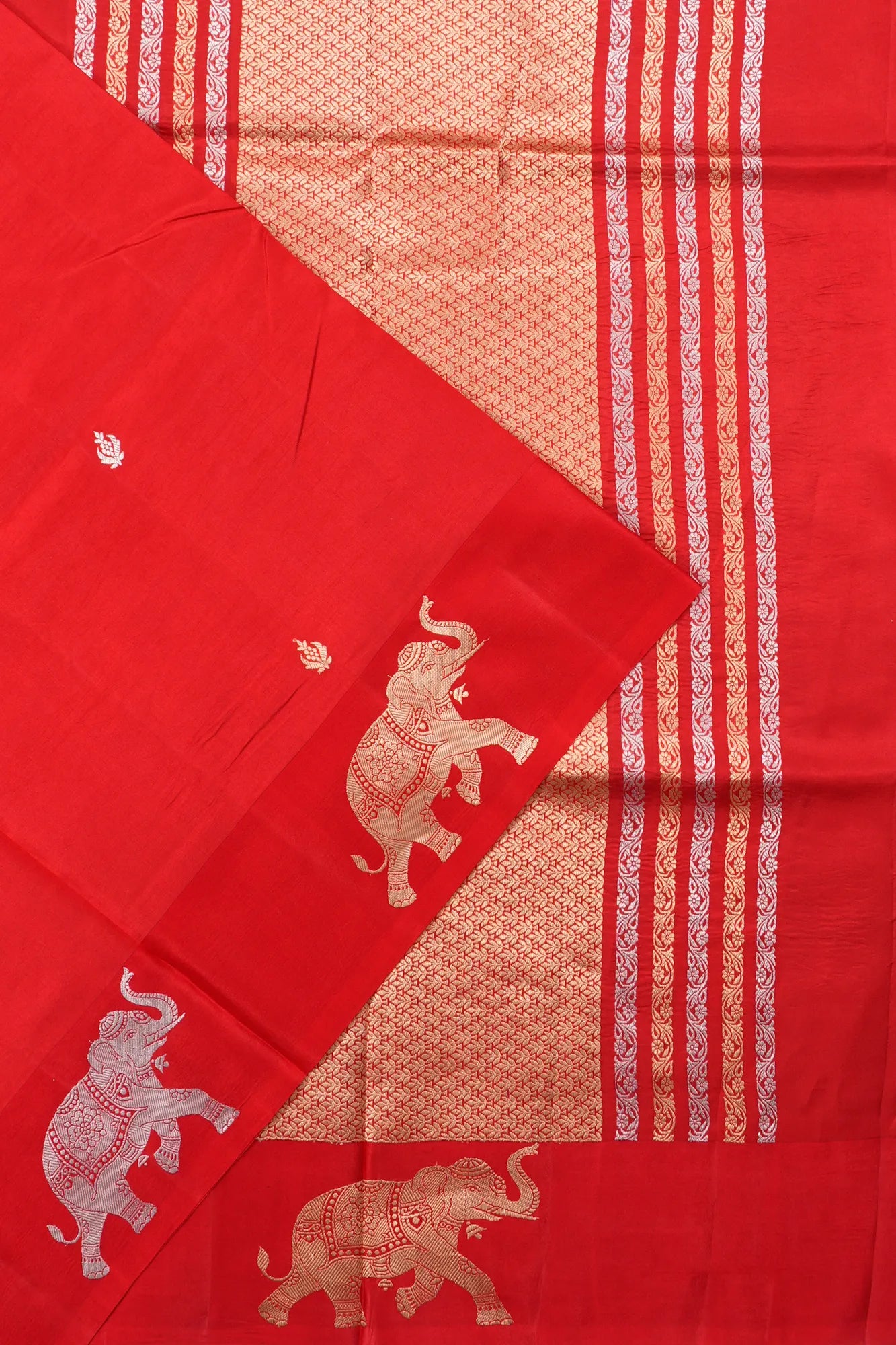 Banarasi Katan Silk Butta Red Saree