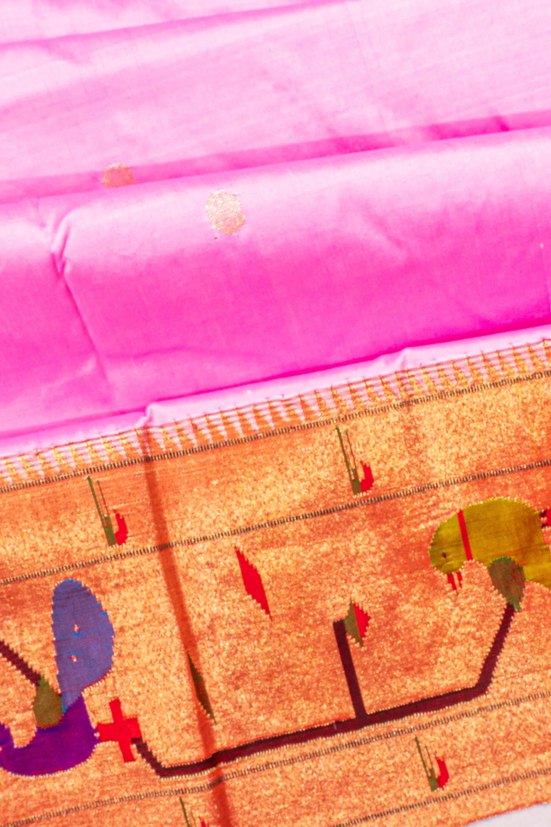 Paithani Silk Butta Baby Pink Saree With Akruthi Border