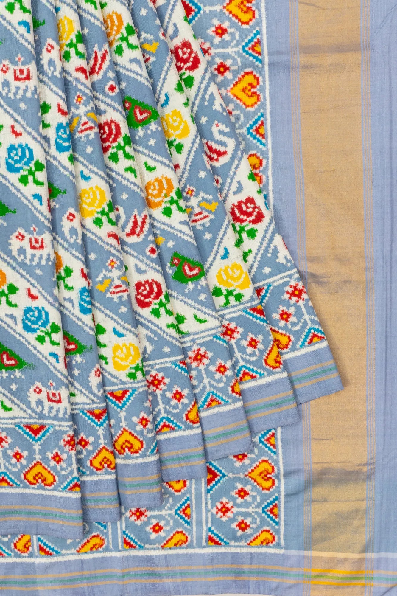 Patan Patola Silk Double Ikat 4 Figure Pastel Grey Saree