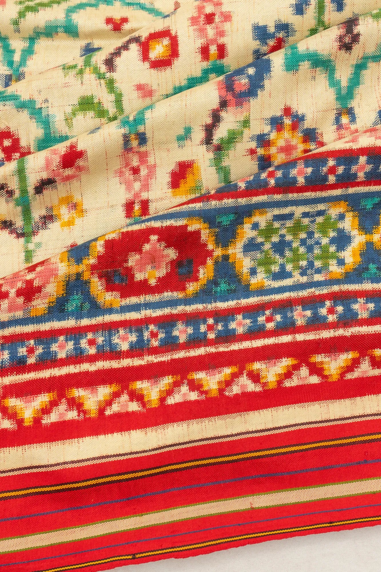 Patan Patola Silk Double Ikat Phulwari Cream Saree
