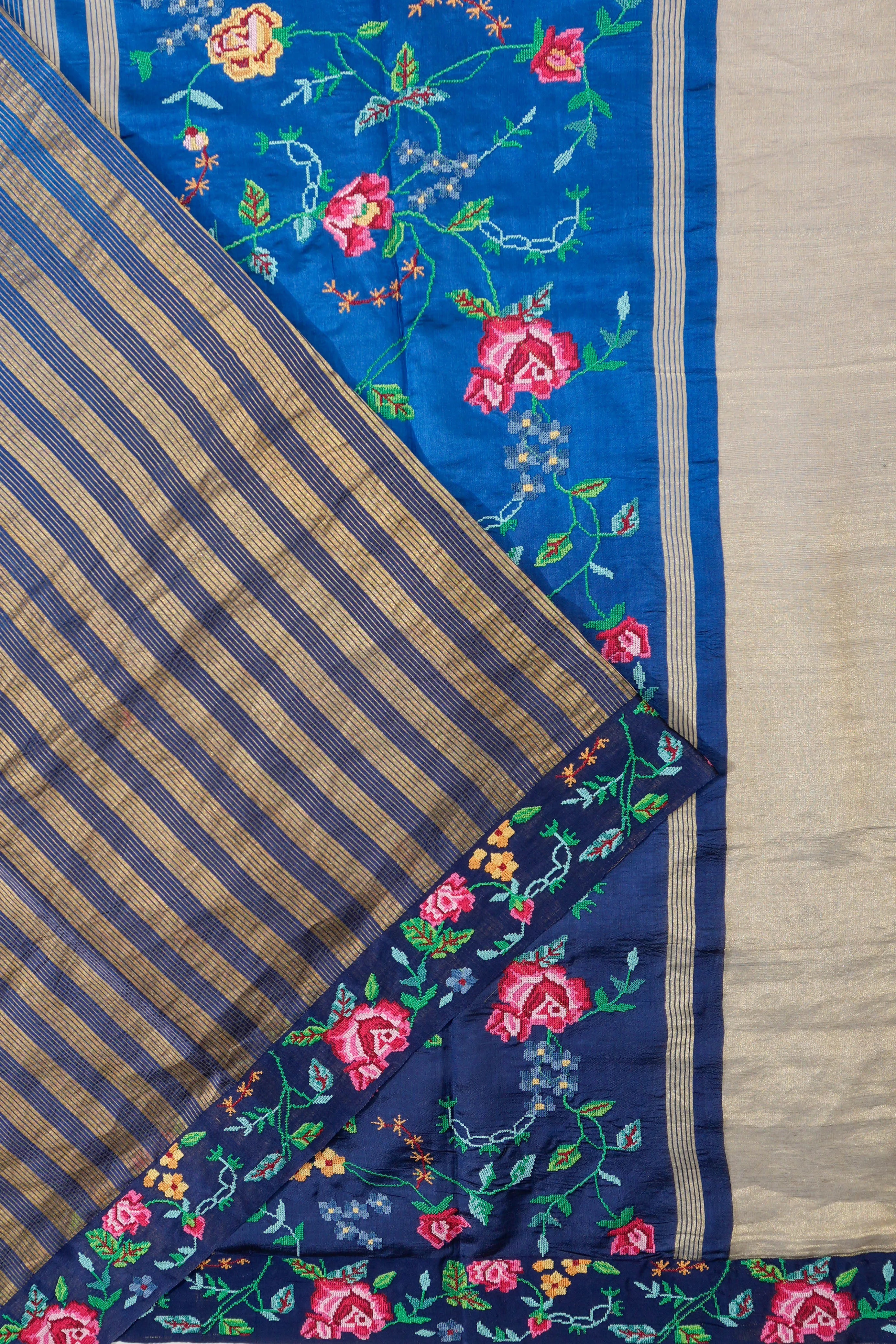 Banarasi Silk Vertical Lines Blue Saree With Embroidery Border