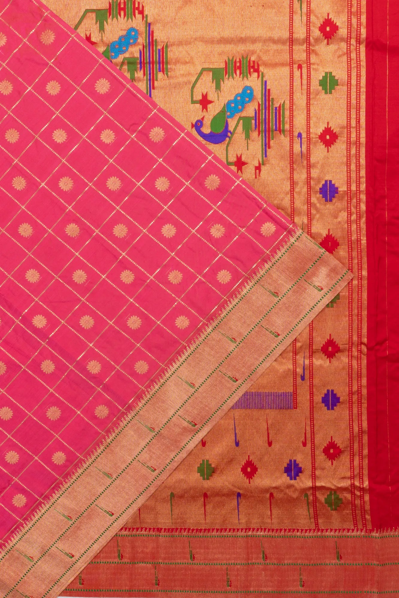 Muniya Silk Checks And Butta Pink Saree