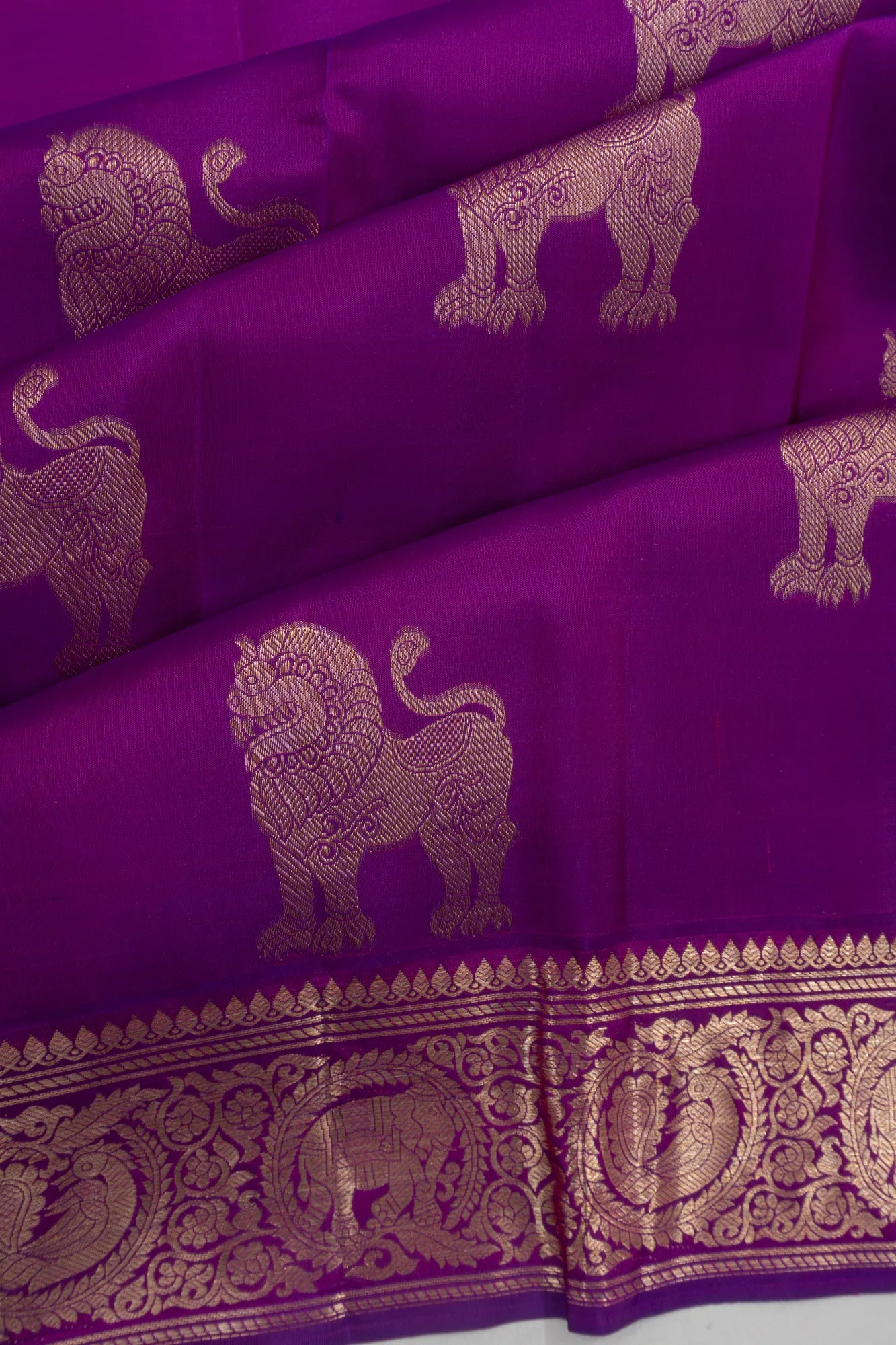 Taranga Kanchi Silk Butta Purple Saree