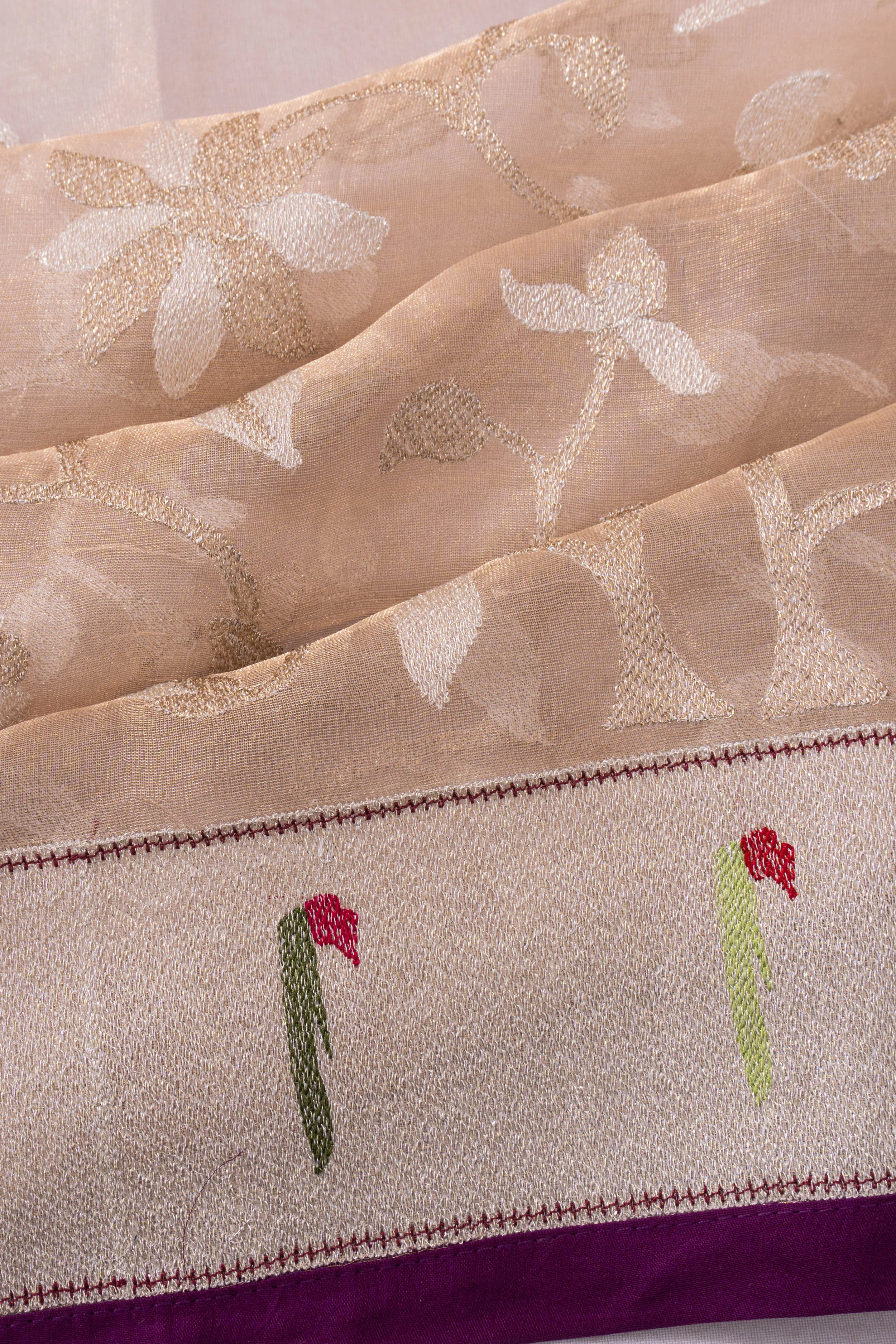 Organza Jaal Peach Saree With Bandhani Blouse