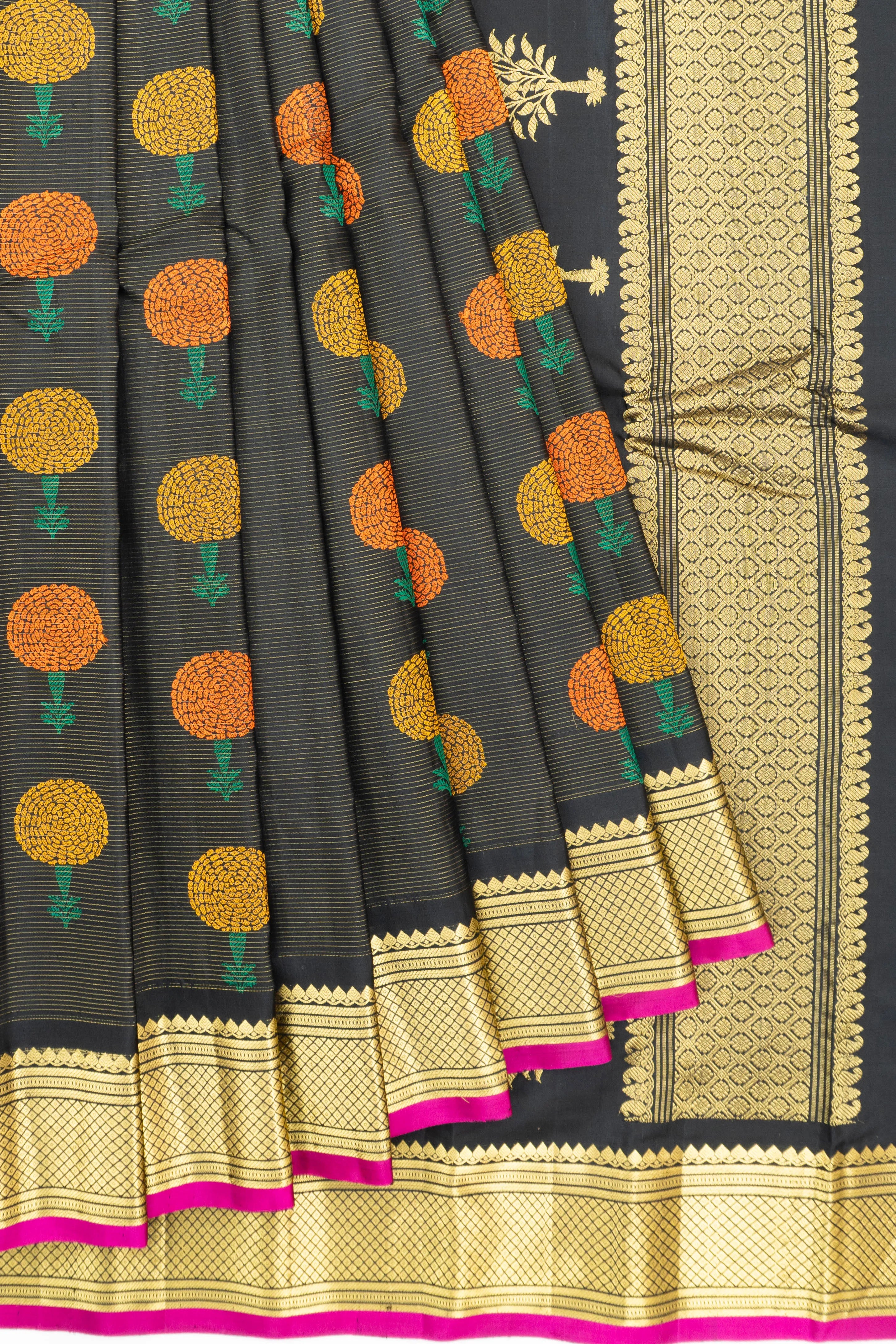 Gadwal Silk Lines And Butta Black Saree