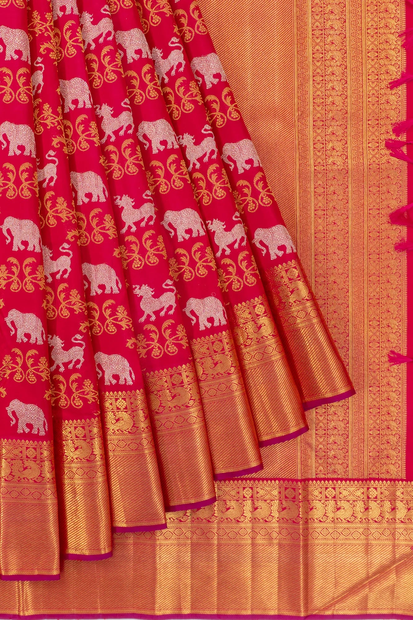 Kanchipuram Silk Jaal And Butta Pink Saree