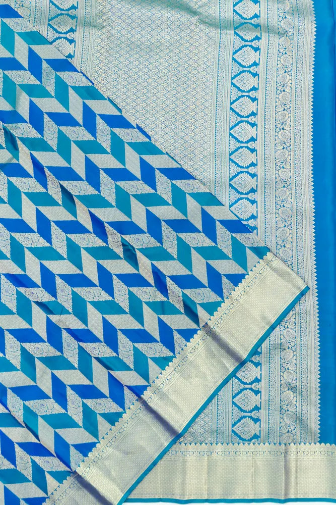 Taranga Kanchi Silk Geometrical Brocade Blue And Green Saree