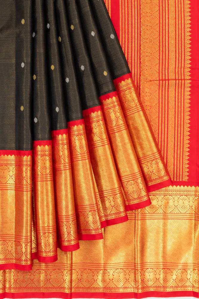 Kanchipuram Silk Oosi Lines And Butta Black Saree