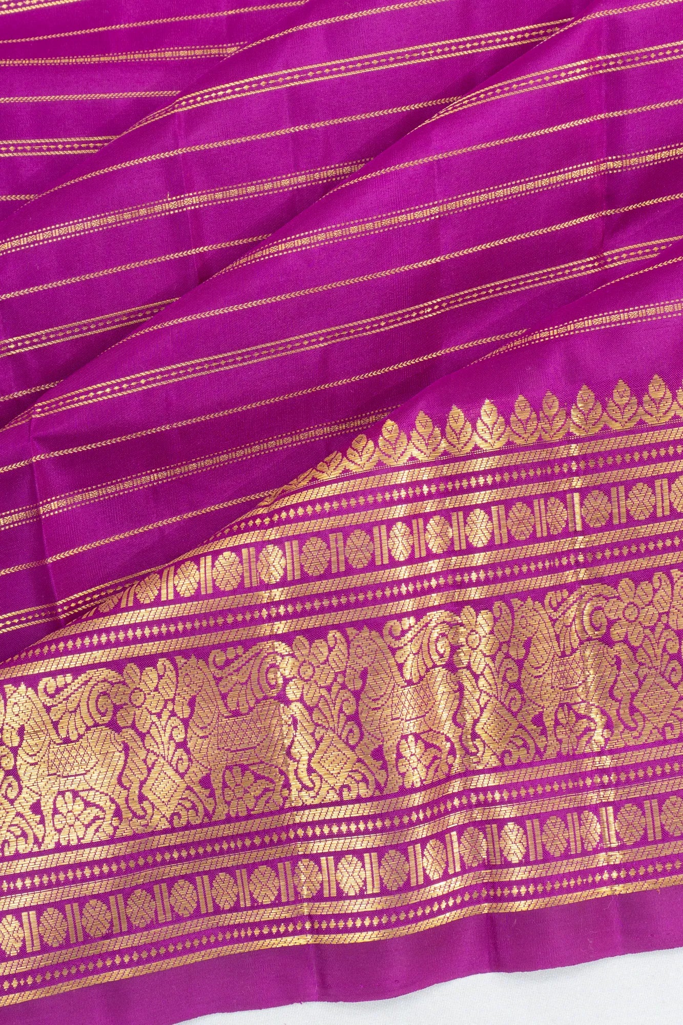 Vintage Kanchipuram Silk Lines Magenta Saree