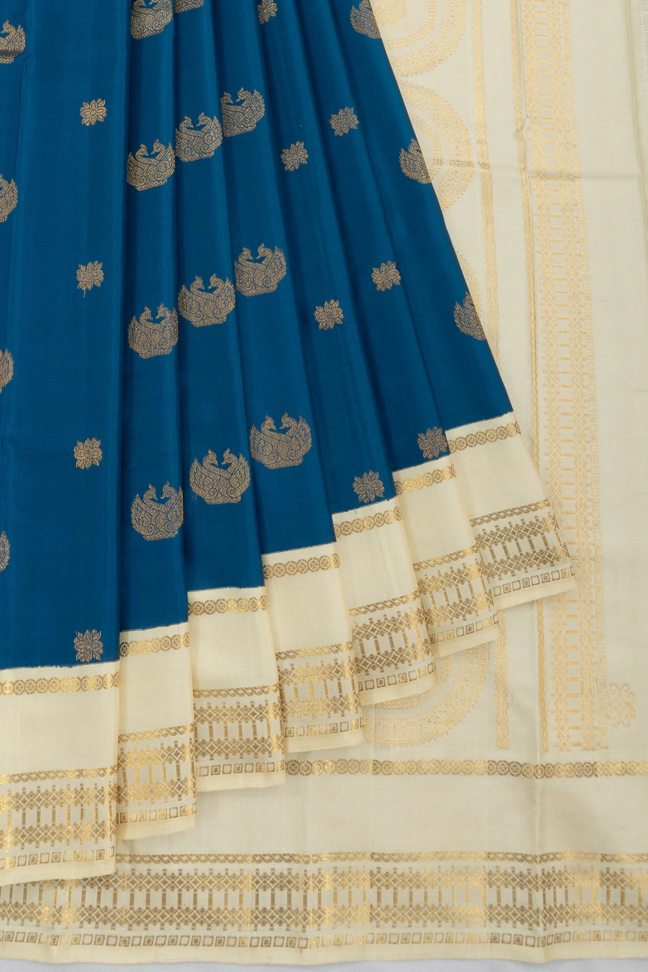 Kanchipuram Silk Butta Dark Blue Saree