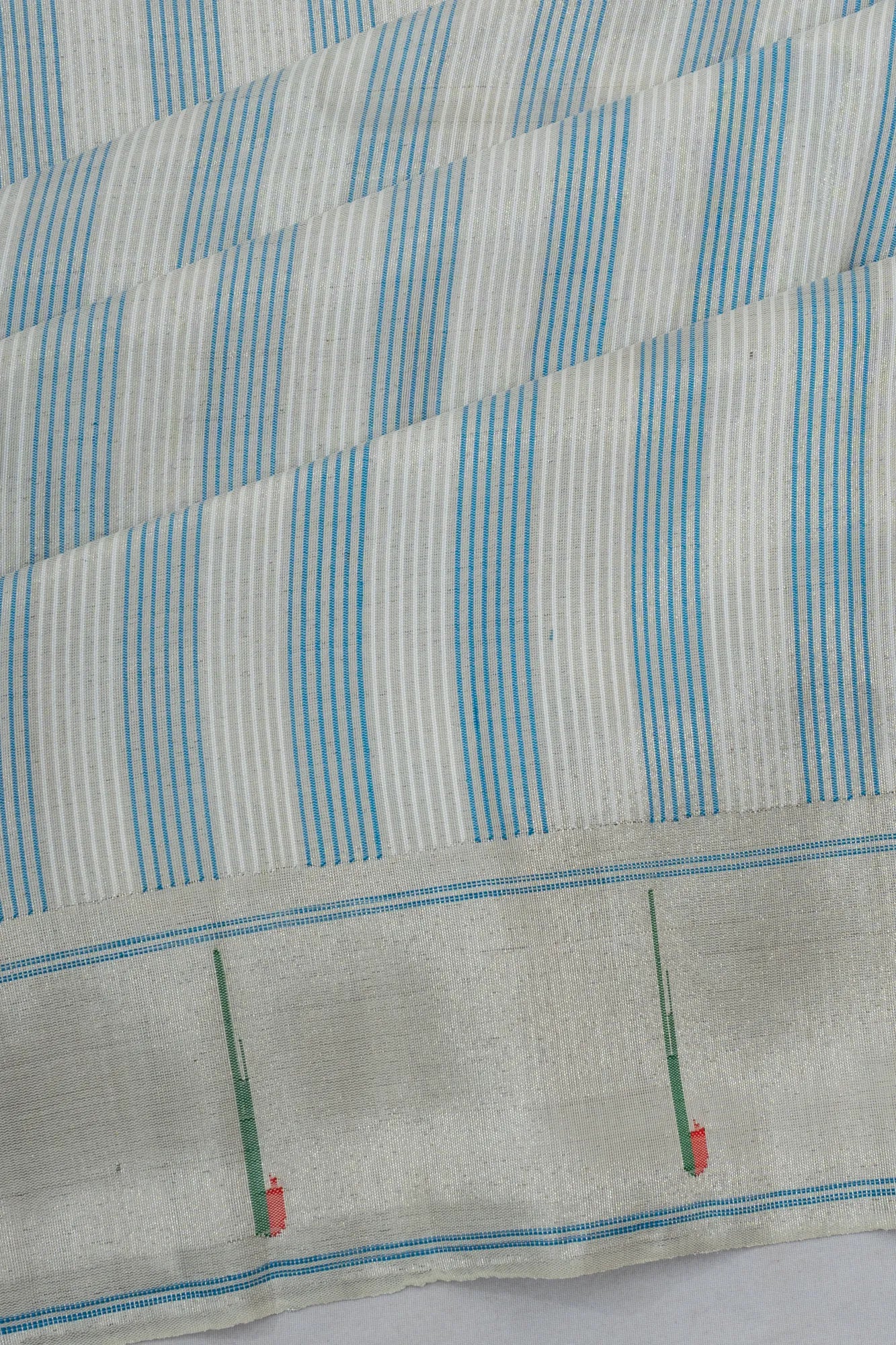 Paithani Silk Lines White Saree With Single Muniya Border