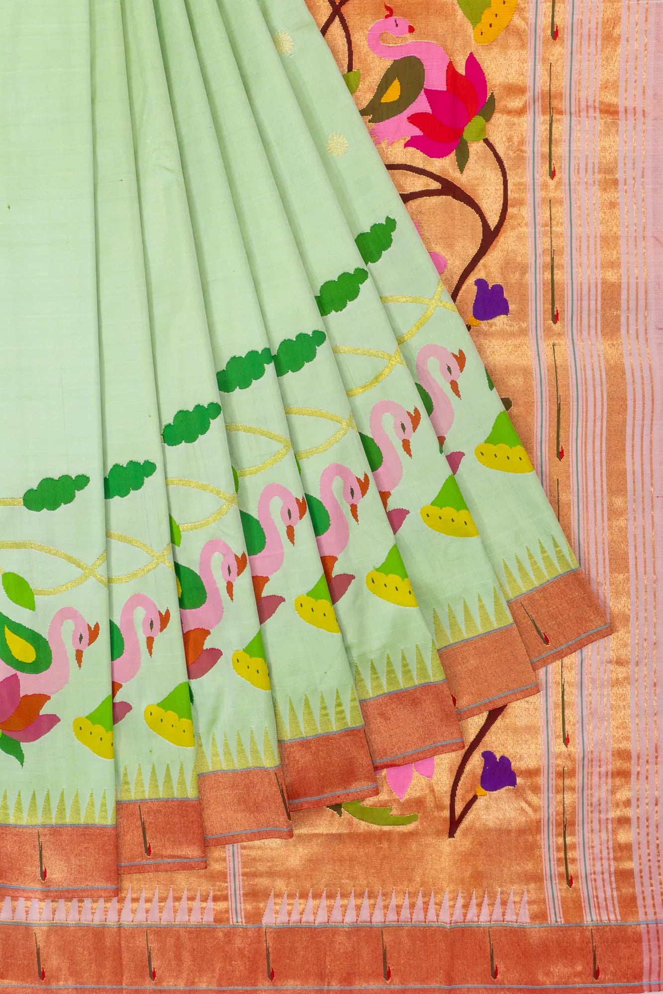 Paithani Silk Butta And Jaal Pista Green Saree With Single Muniya Border