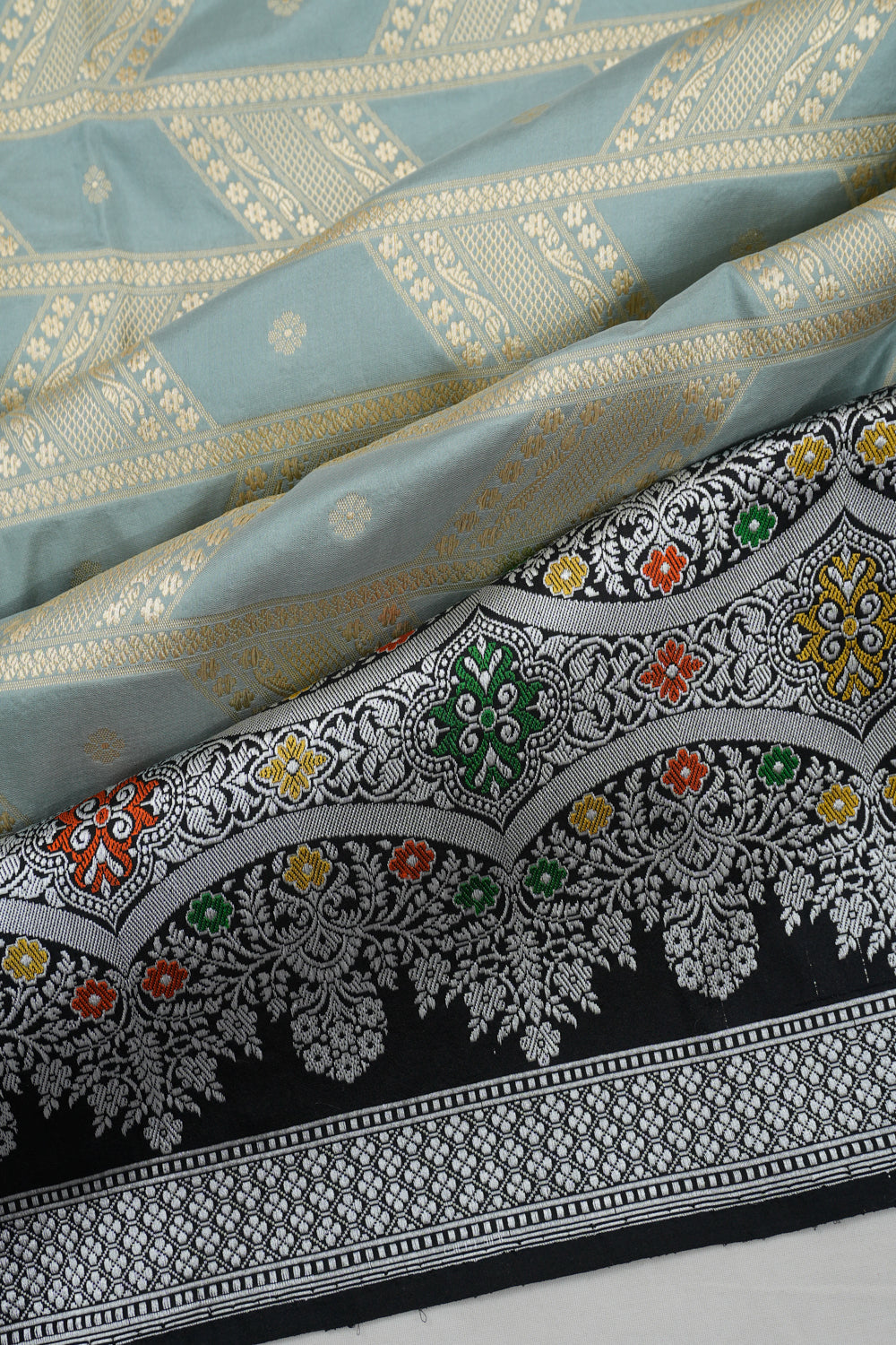 Vaanya Banaras Silk Brocade Cream Saree