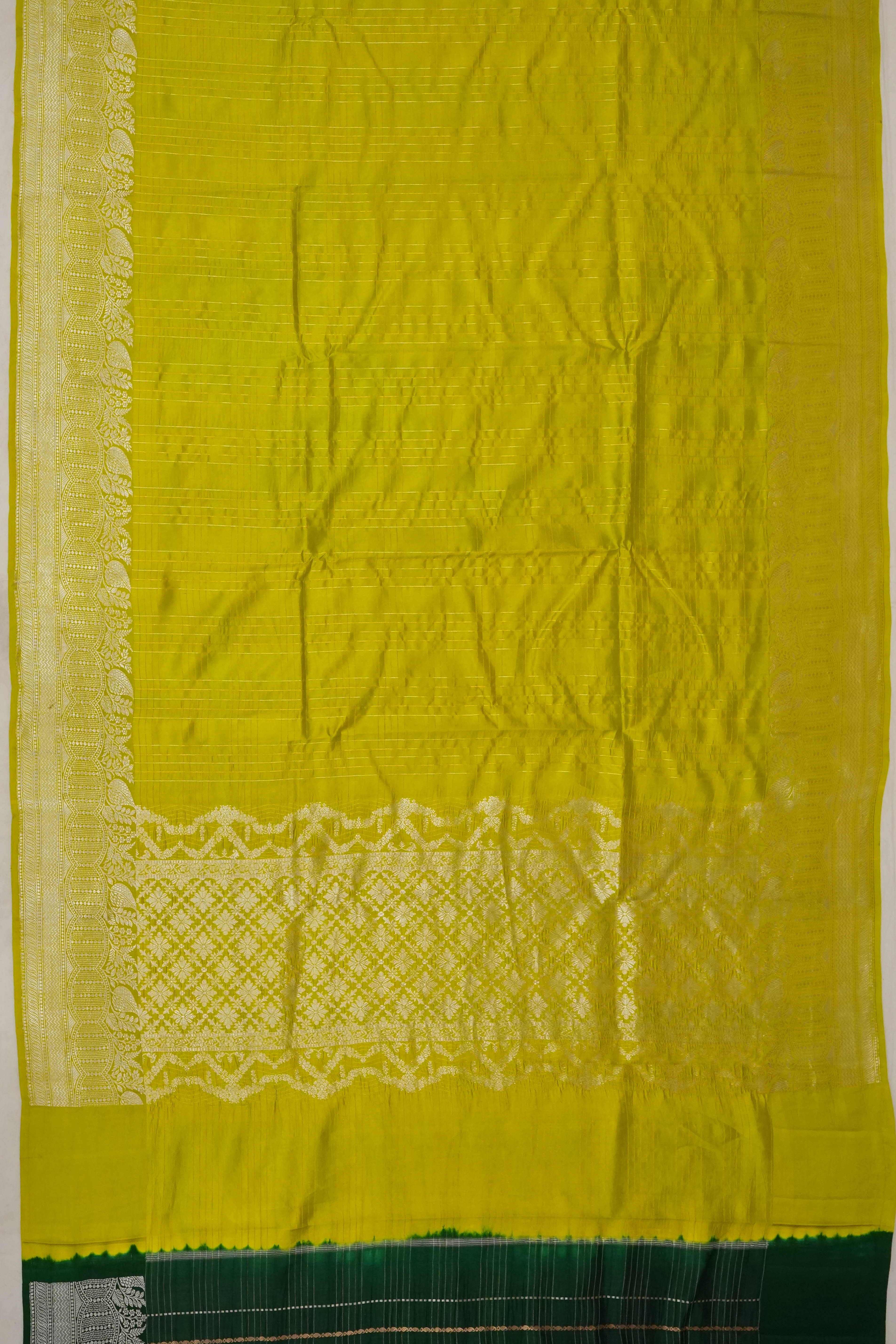 Vaanya Banaras Silk Checks Green Saree