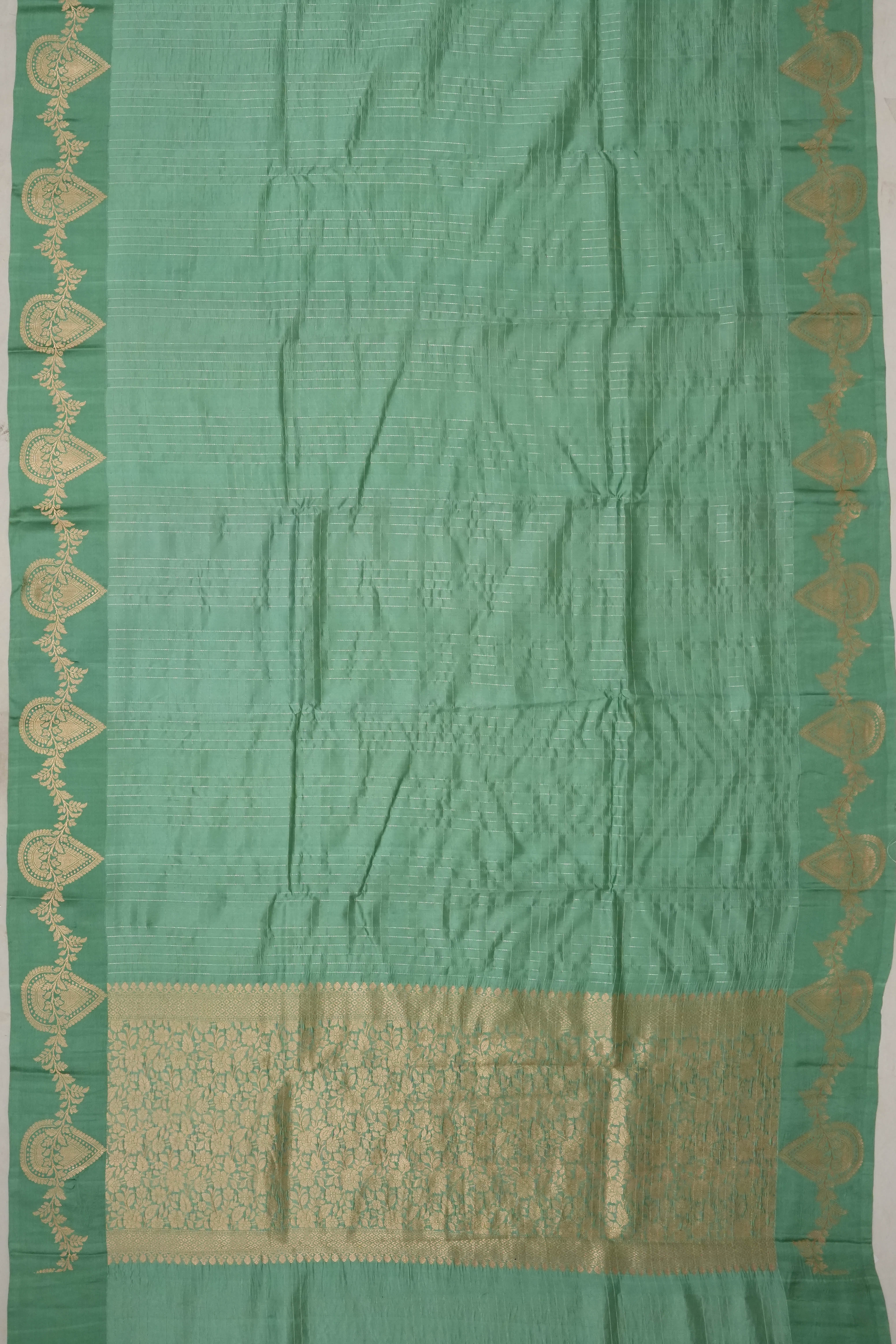 Vaanya Banaras Silk Checks Green Saree