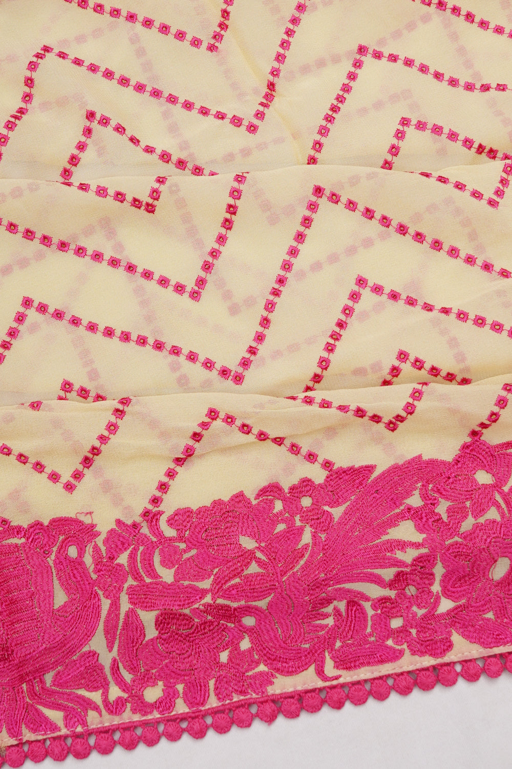 Georgette Embroidery Zig Zag Lines Cream Saree