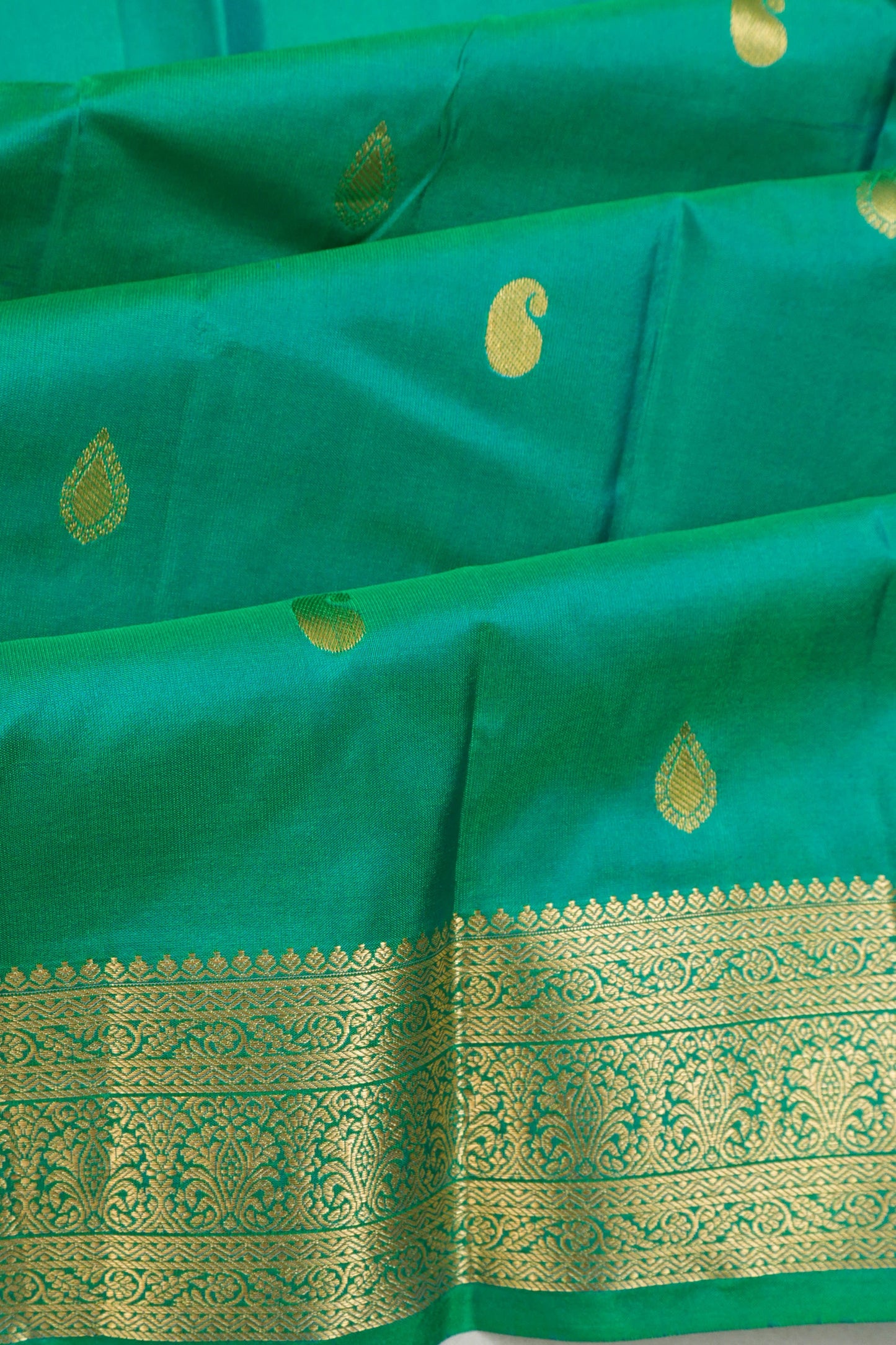 Taranga Kanchi Silk Butta Green Saree