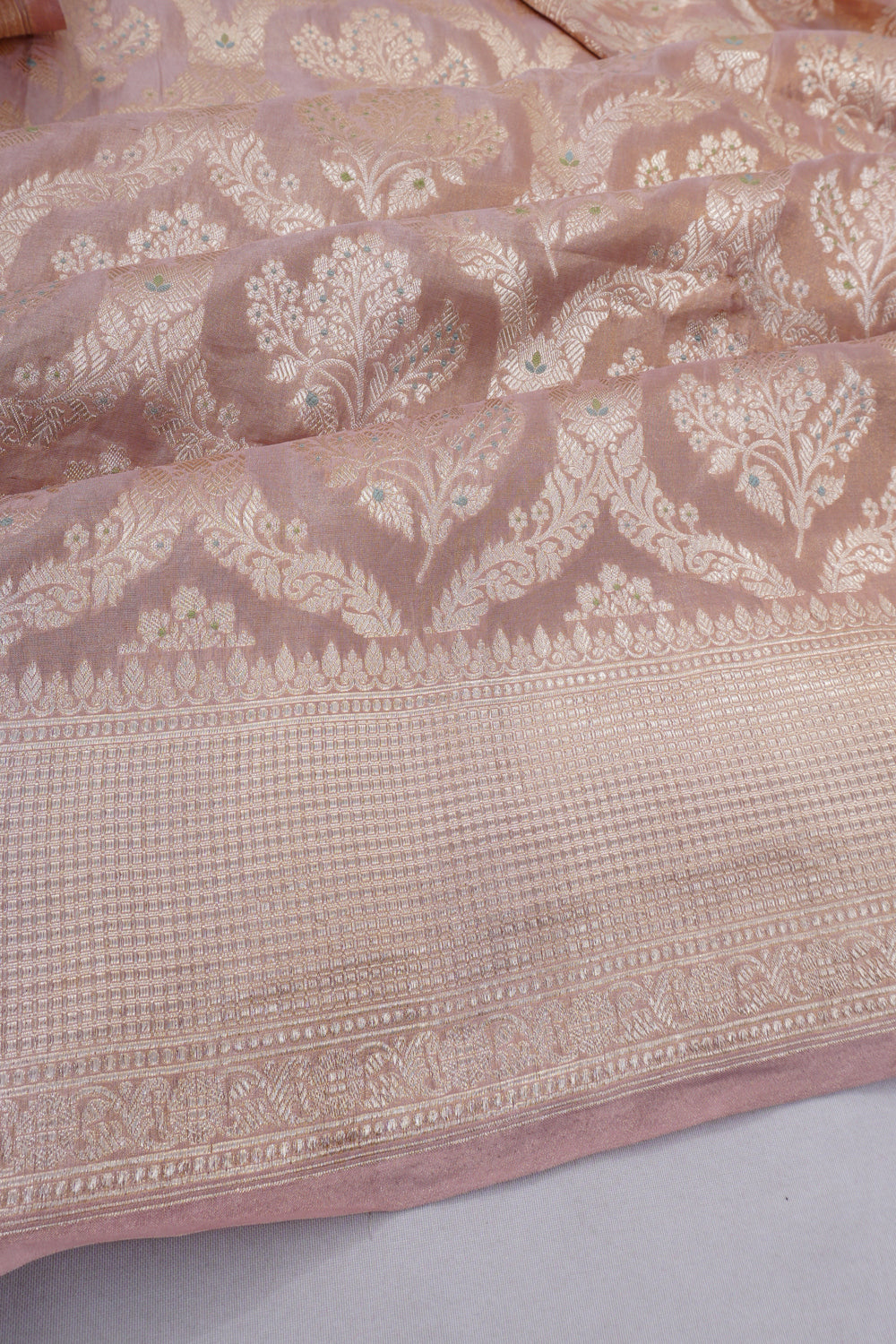 Vaanya Banaras Silk Brocade Baby Pink Saree