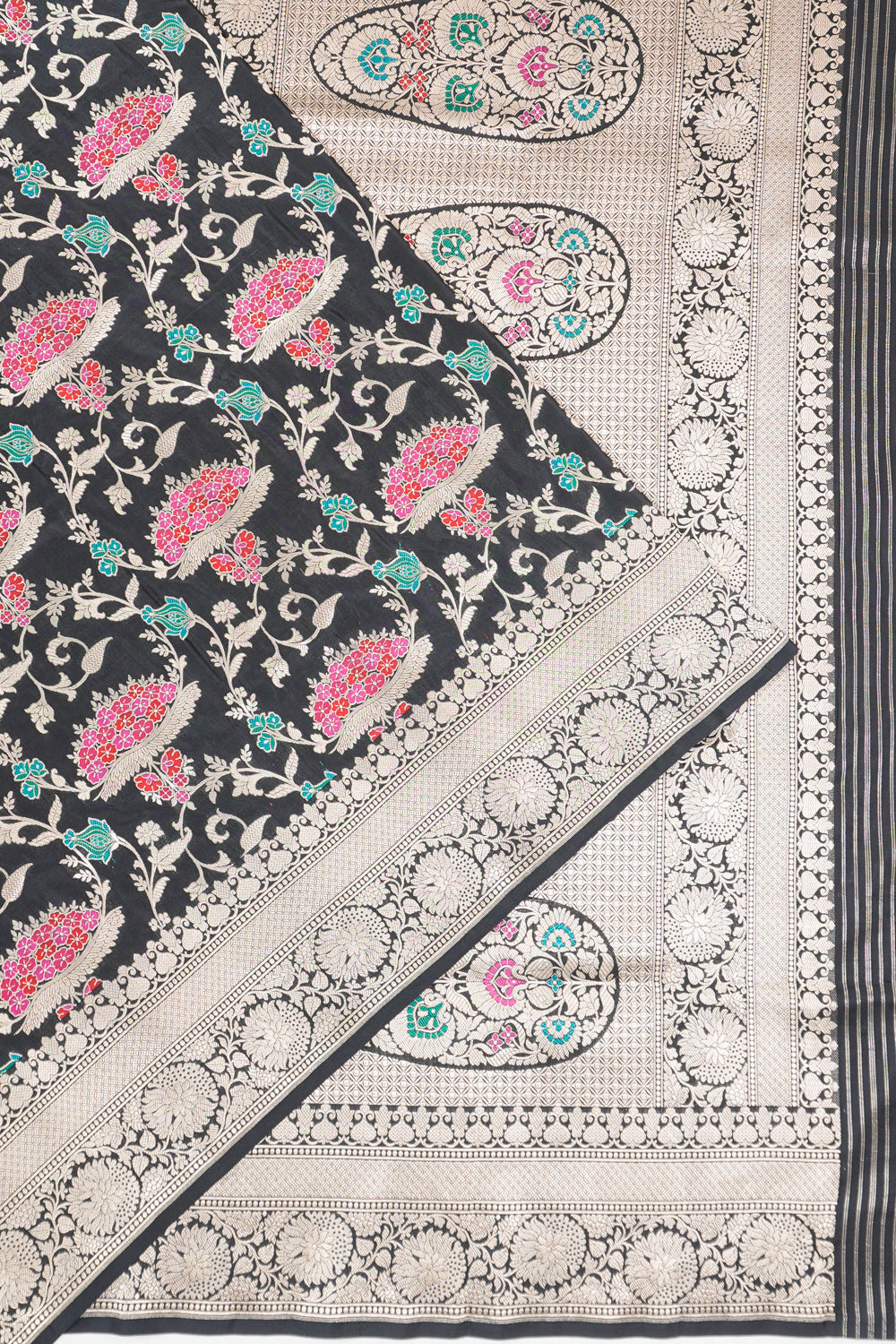 Vaanya Banaras Silk Jaal Black Saree