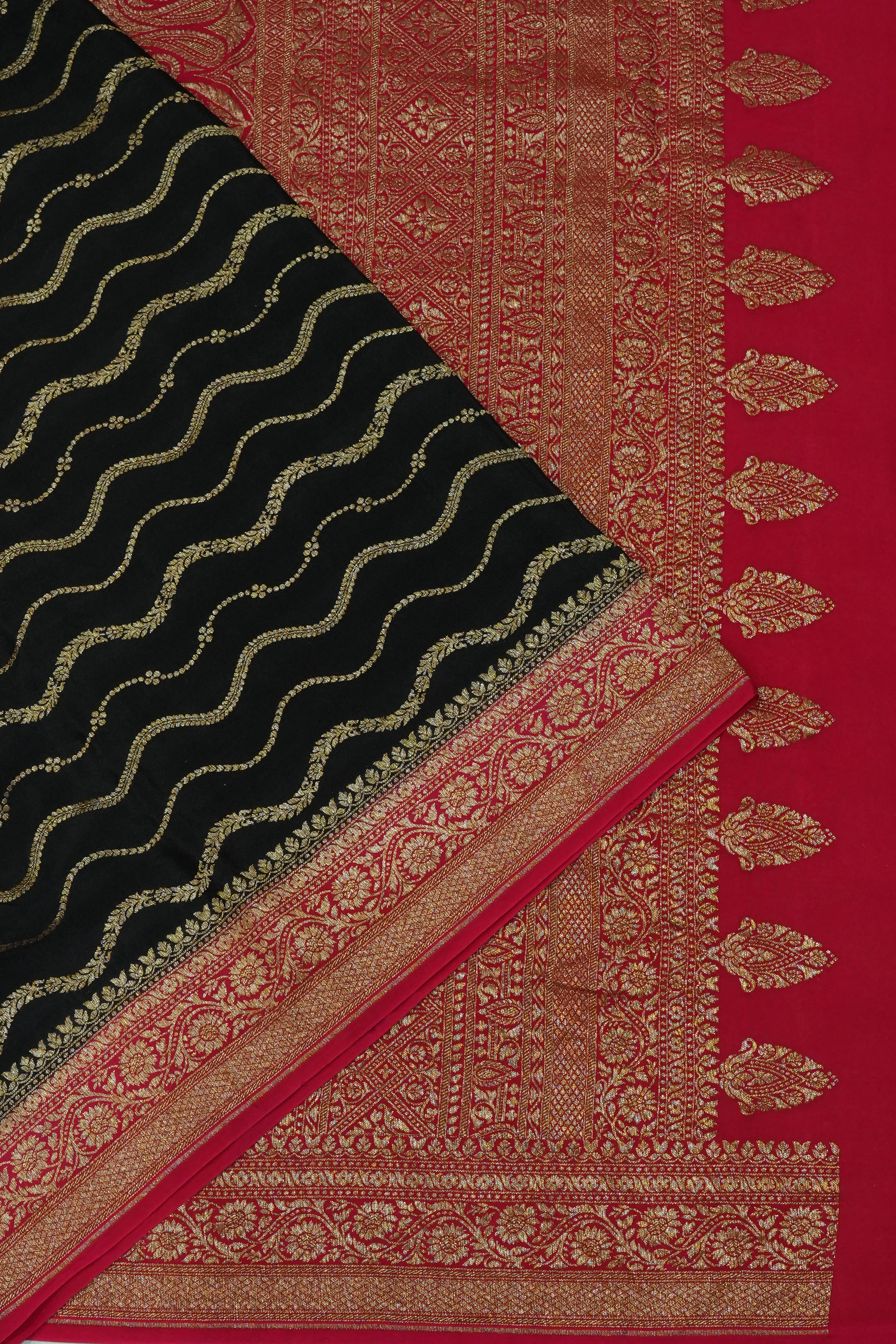 Vaanya Banaras Georgette Brocade Black Saree