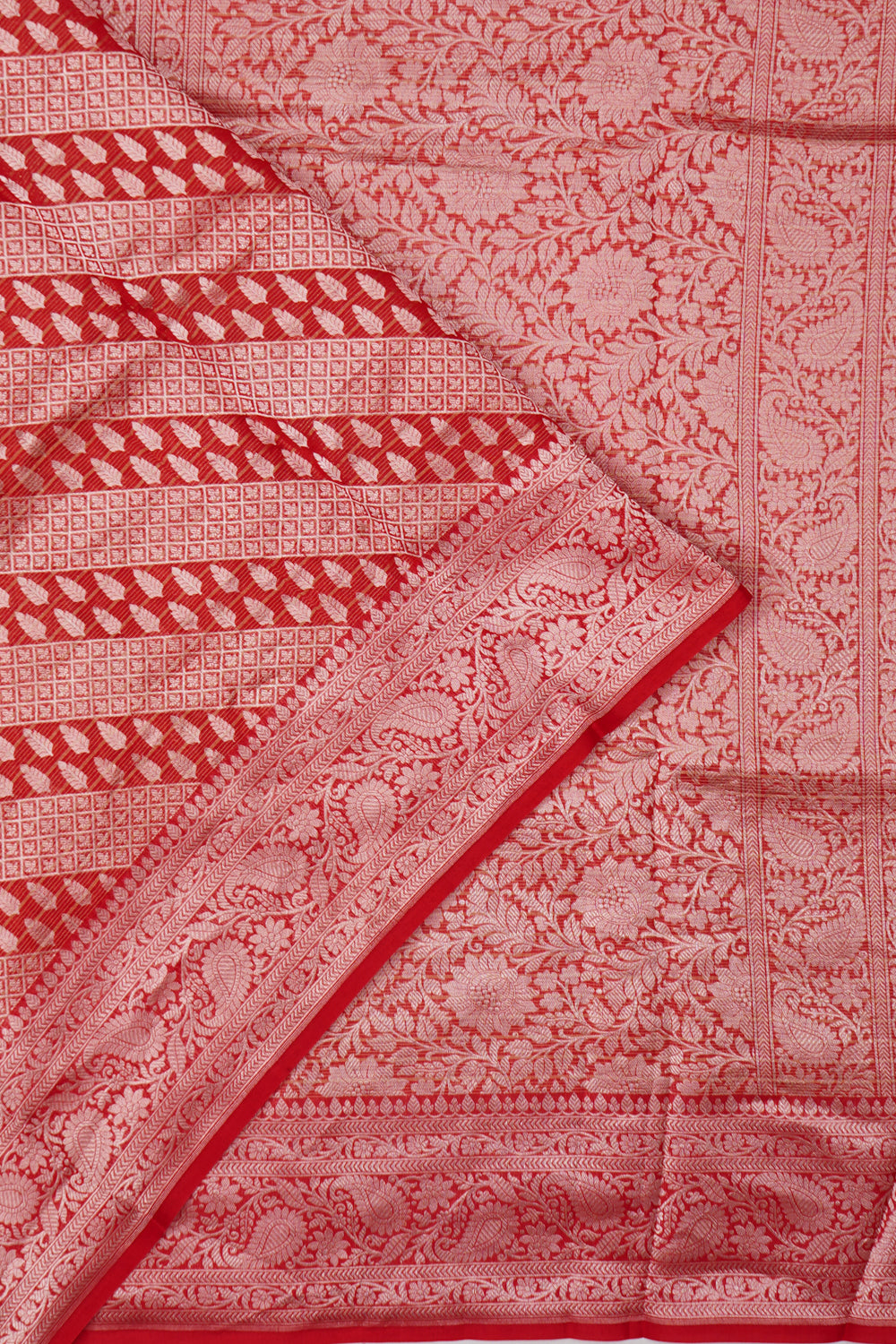 Vaanya Banaras Silk Brocade Red Saree