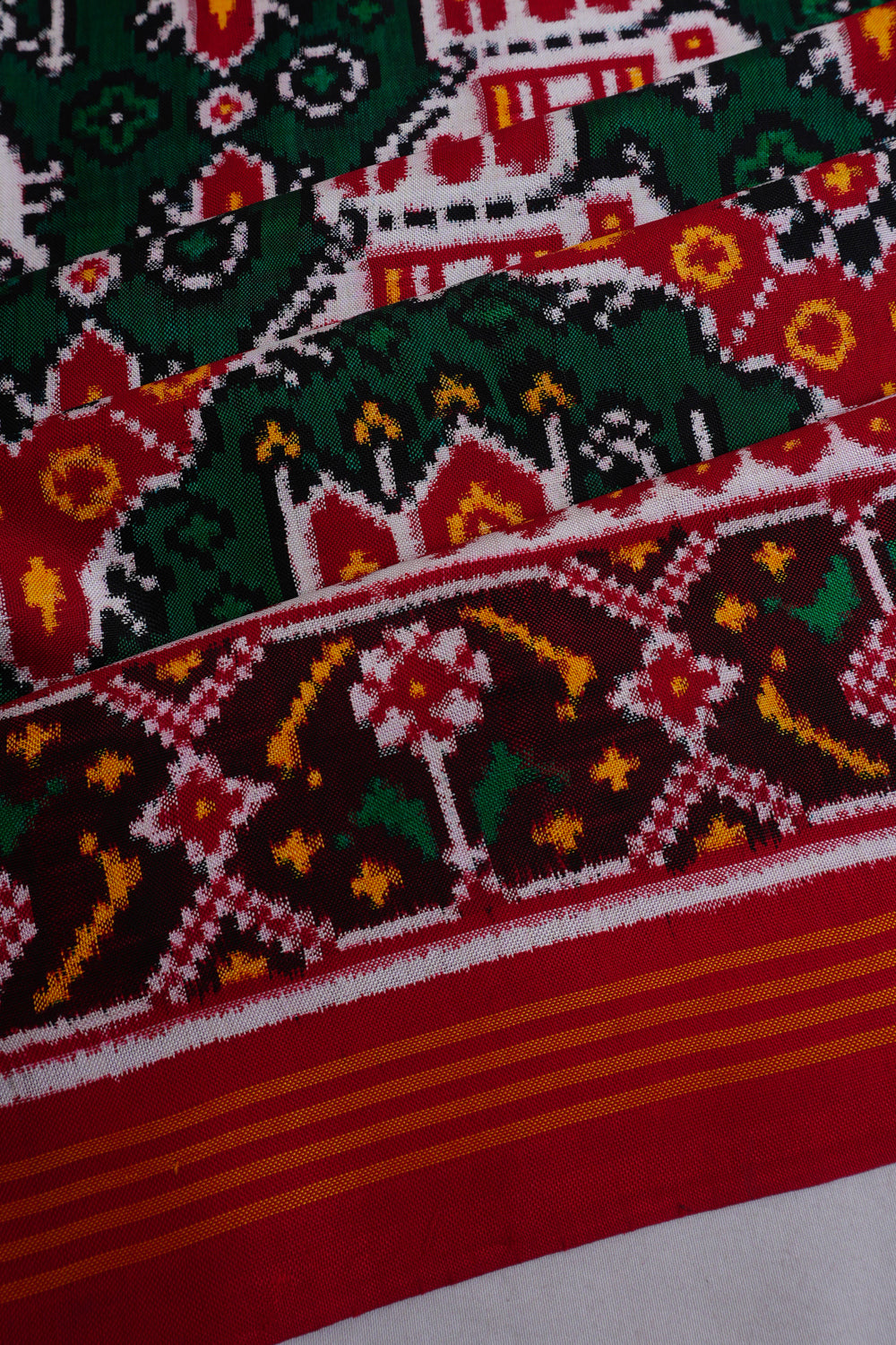 Patan Patola Silk Double Ikat Chhabdi Kunj Red And Green Saree
